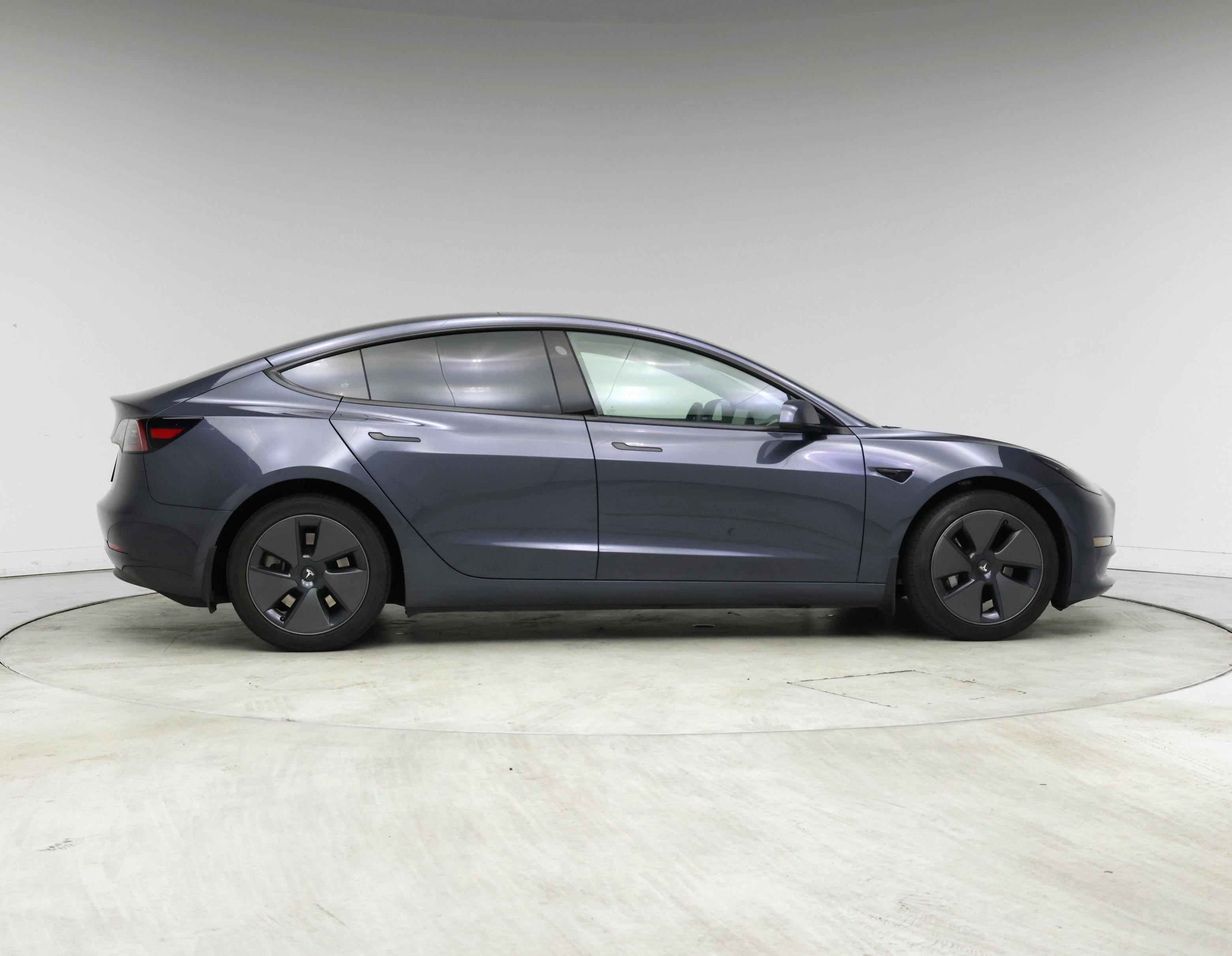 Thumbnail: 2023 Tesla Model 3 - 7