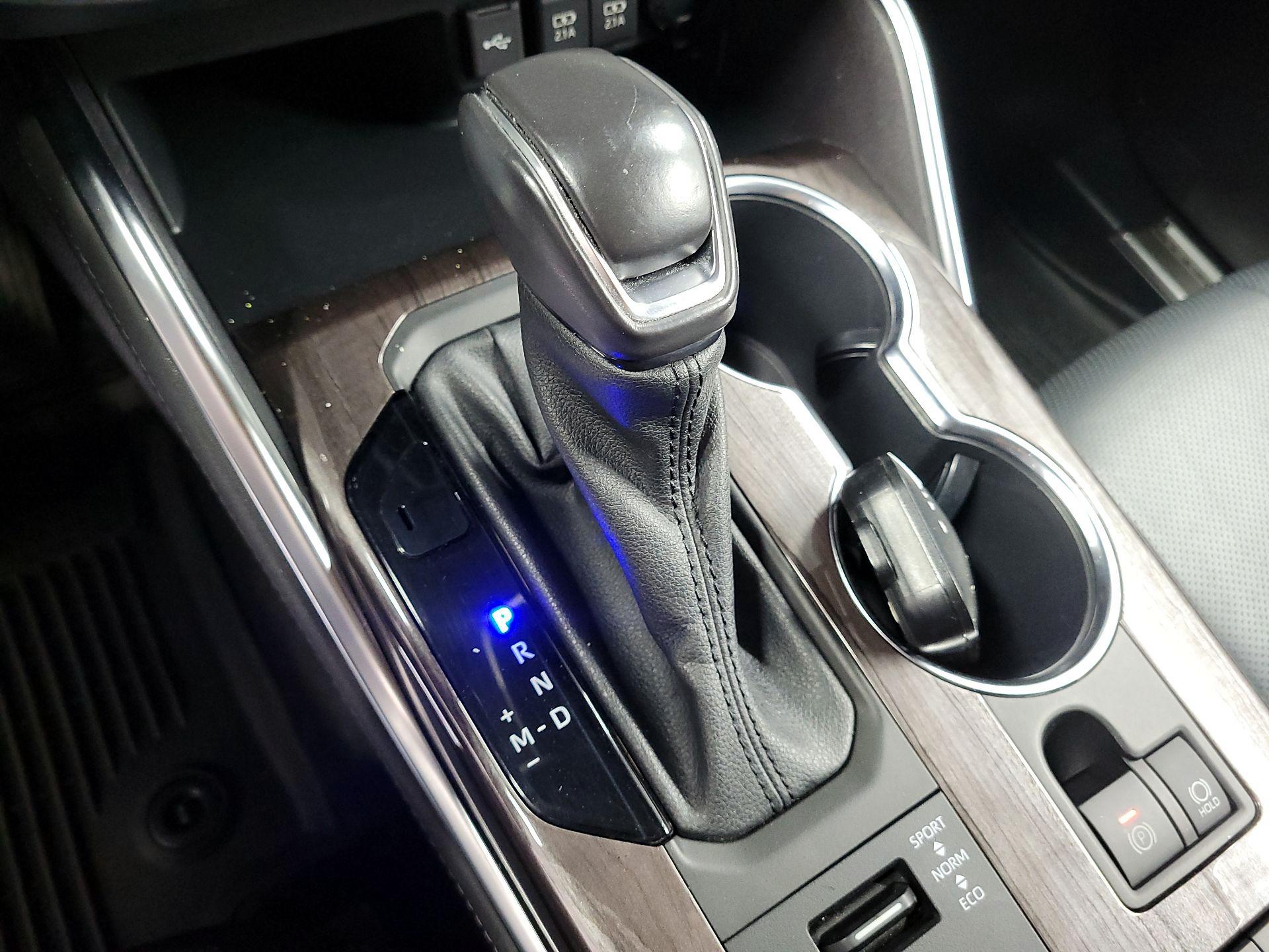 Thumbnail: 2021 Toyota Highlander - 18