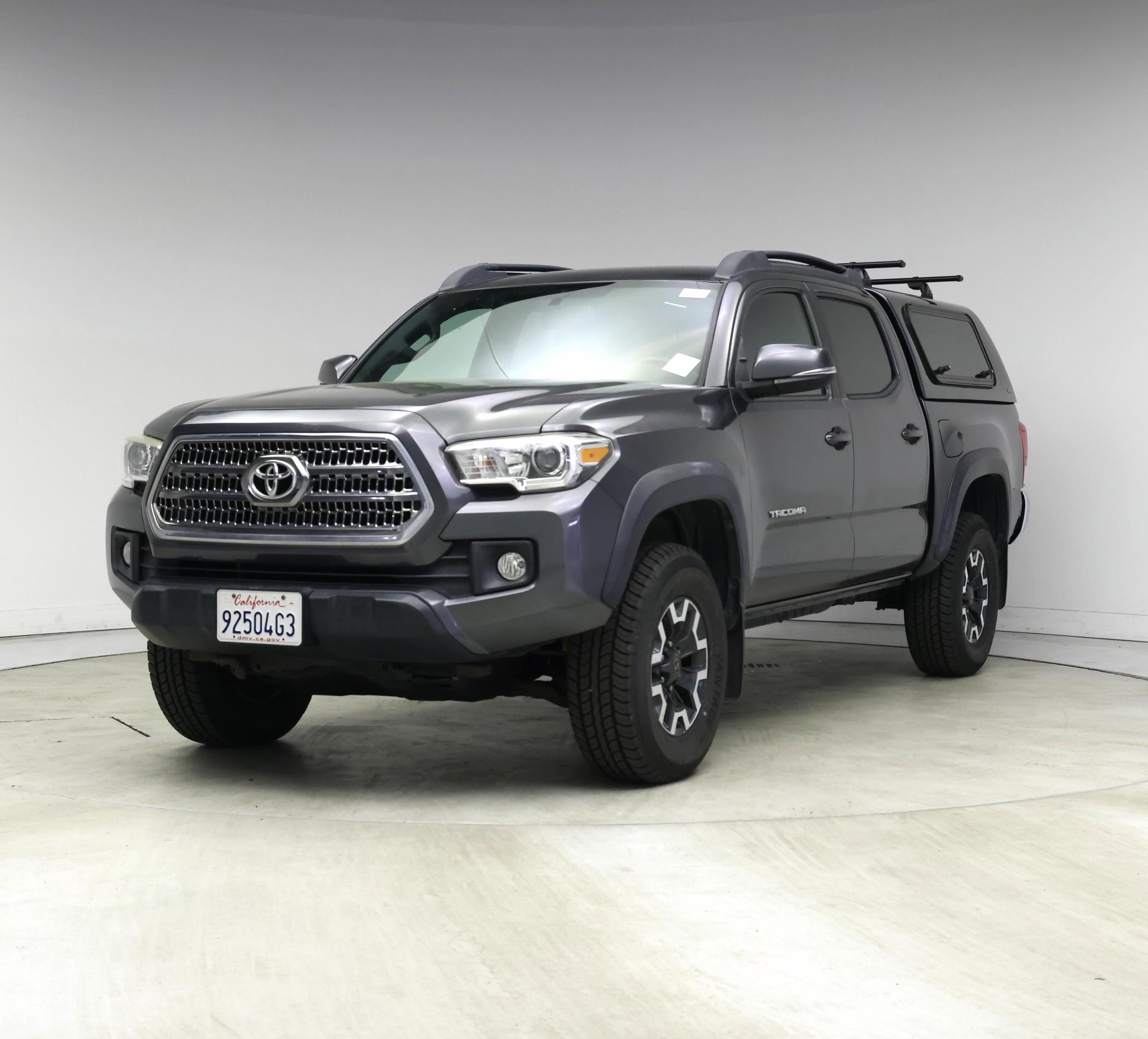 Thumbnail: 2016 Toyota Tacoma - 4