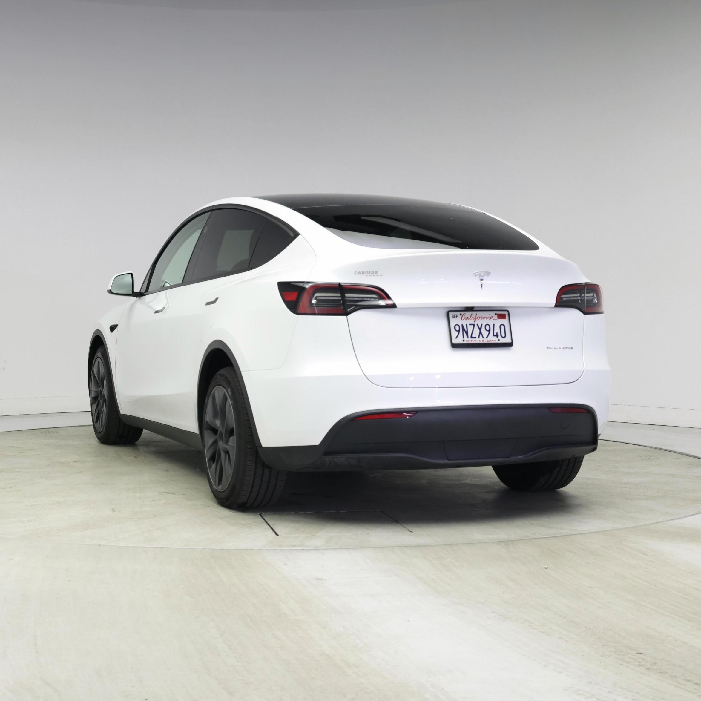 Thumbnail: 2024 Tesla Model Y - 2