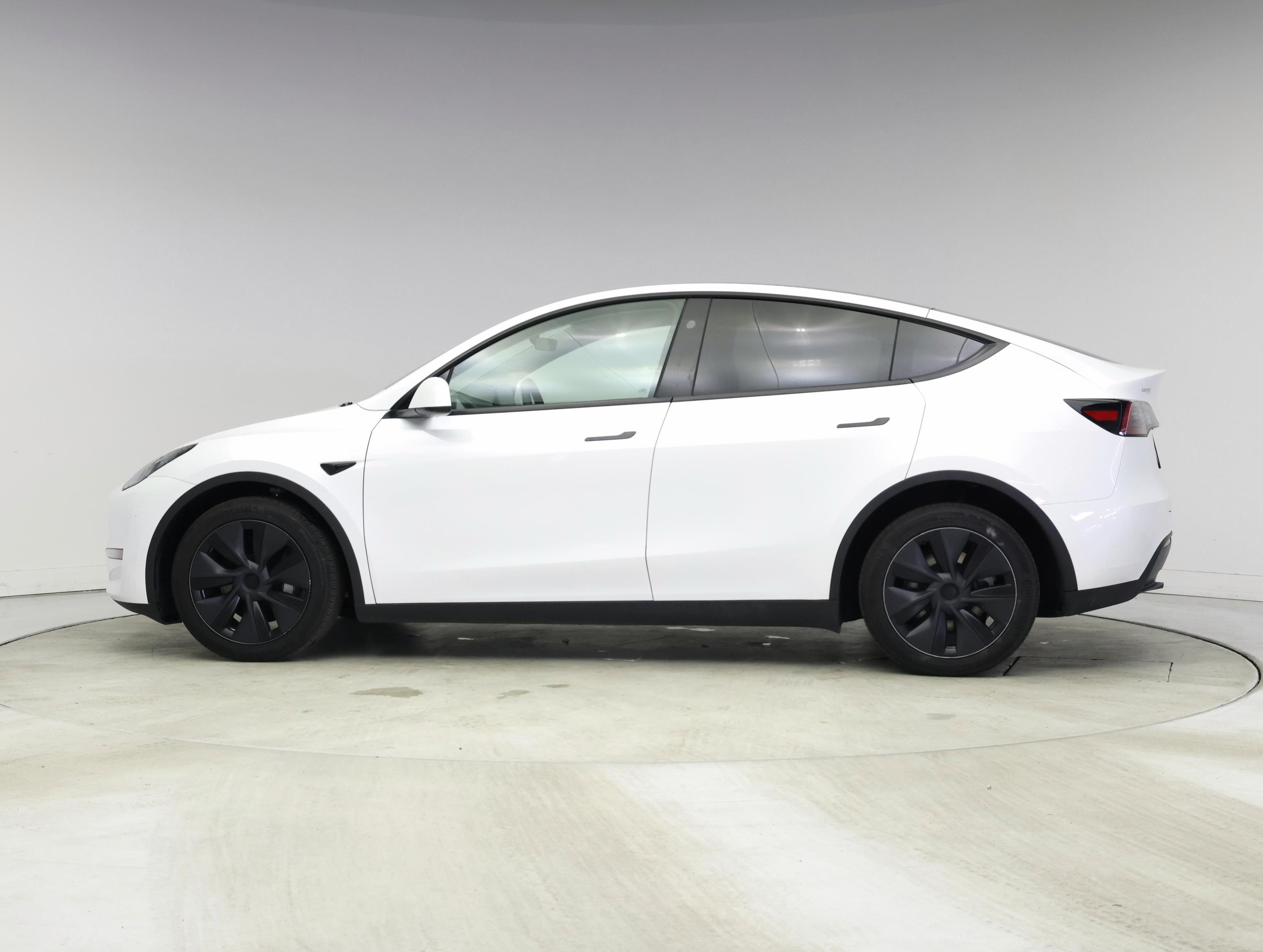 Thumbnail: 2024 Tesla Model Y - 3