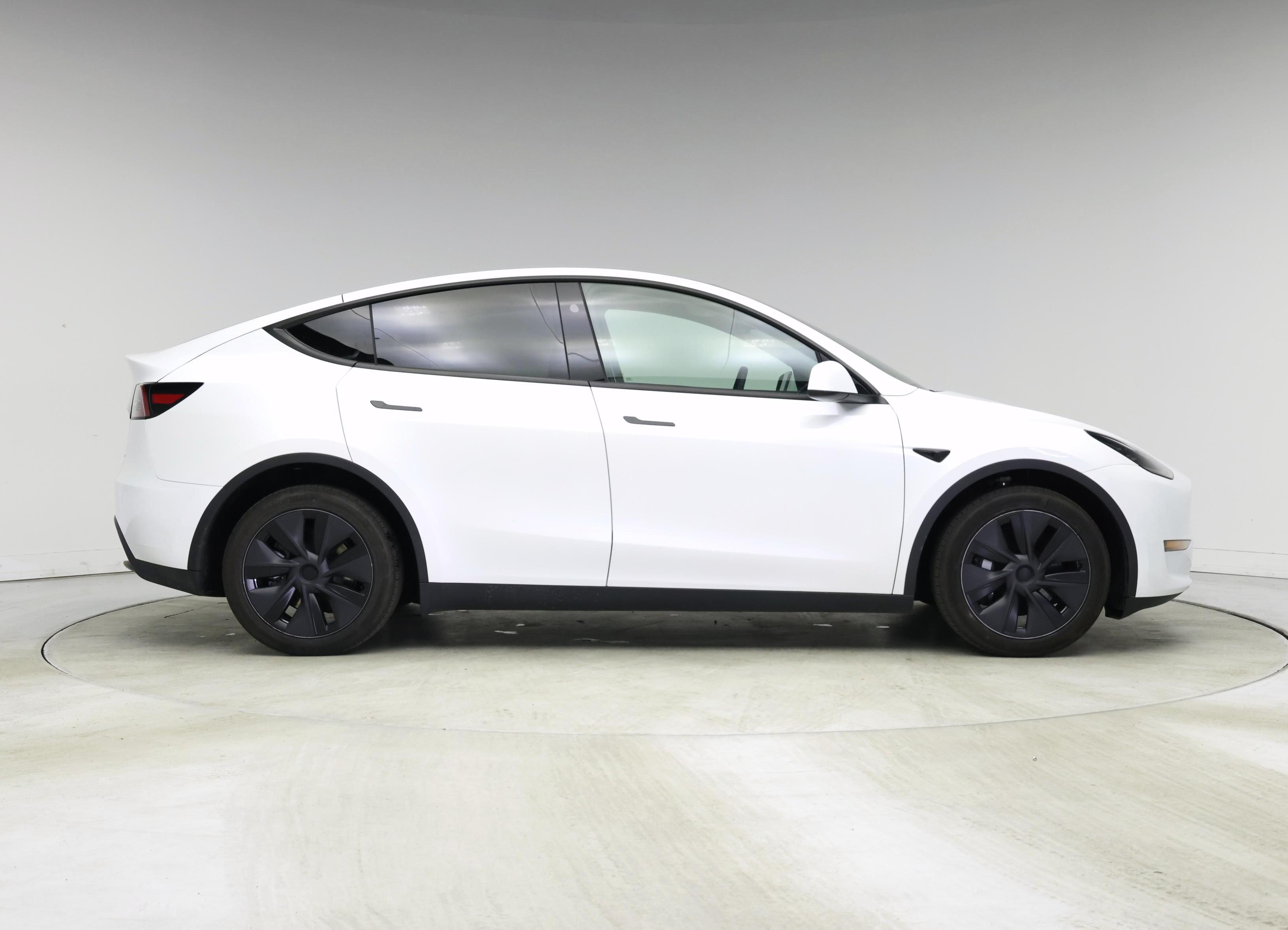 Thumbnail: 2024 Tesla Model Y - 7