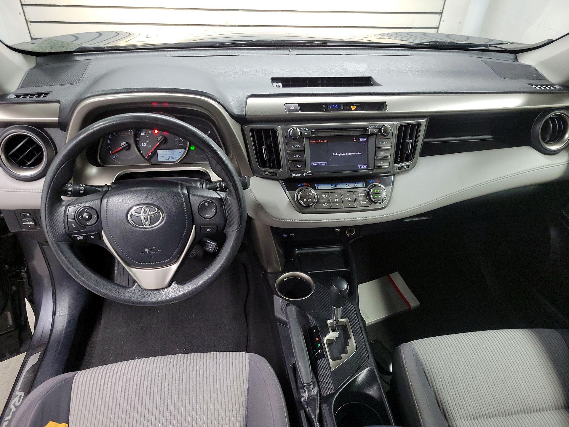 Thumbnail: 2015 Toyota RAV4 - 9