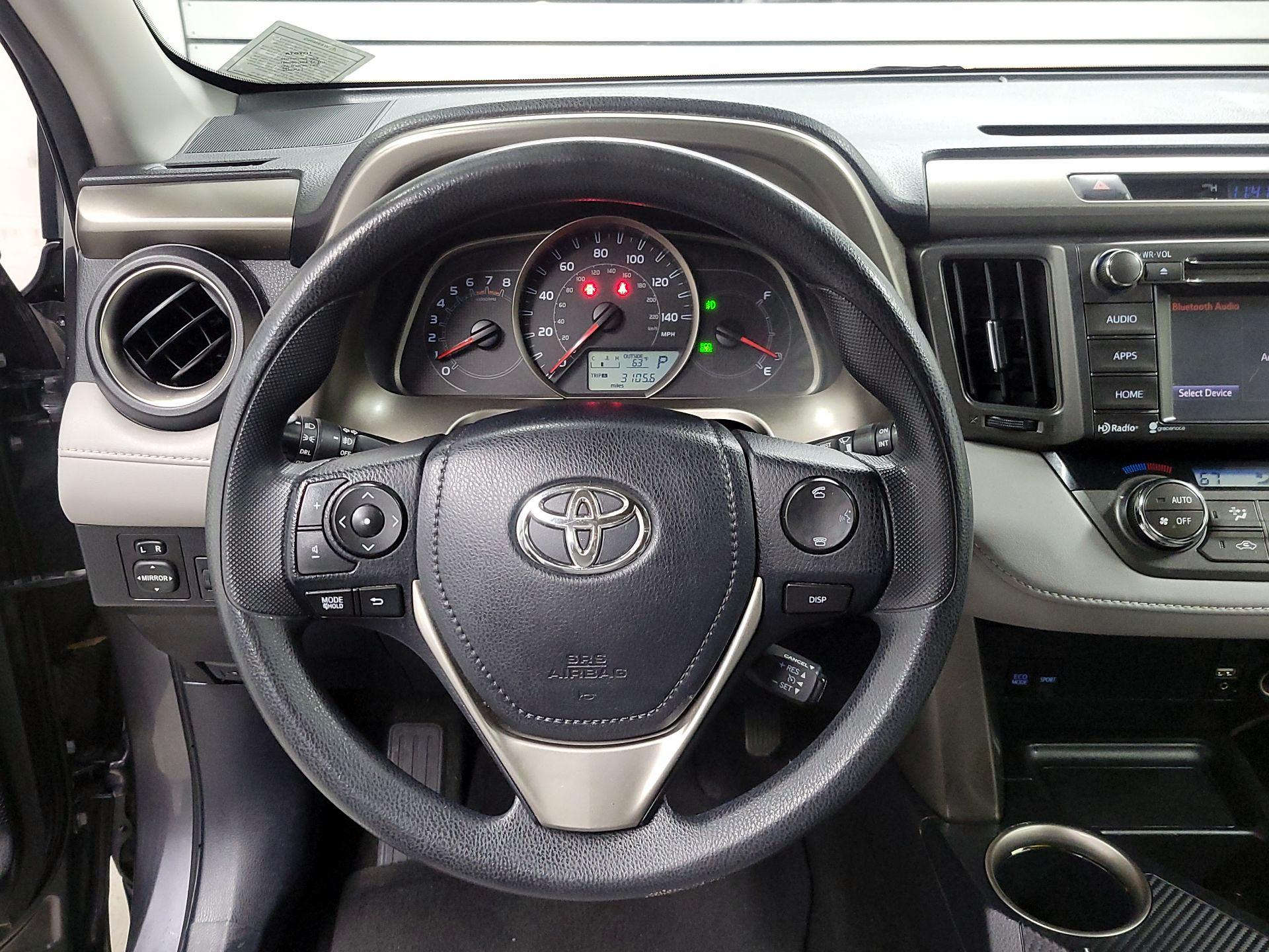 Thumbnail: 2015 Toyota RAV4 - 10