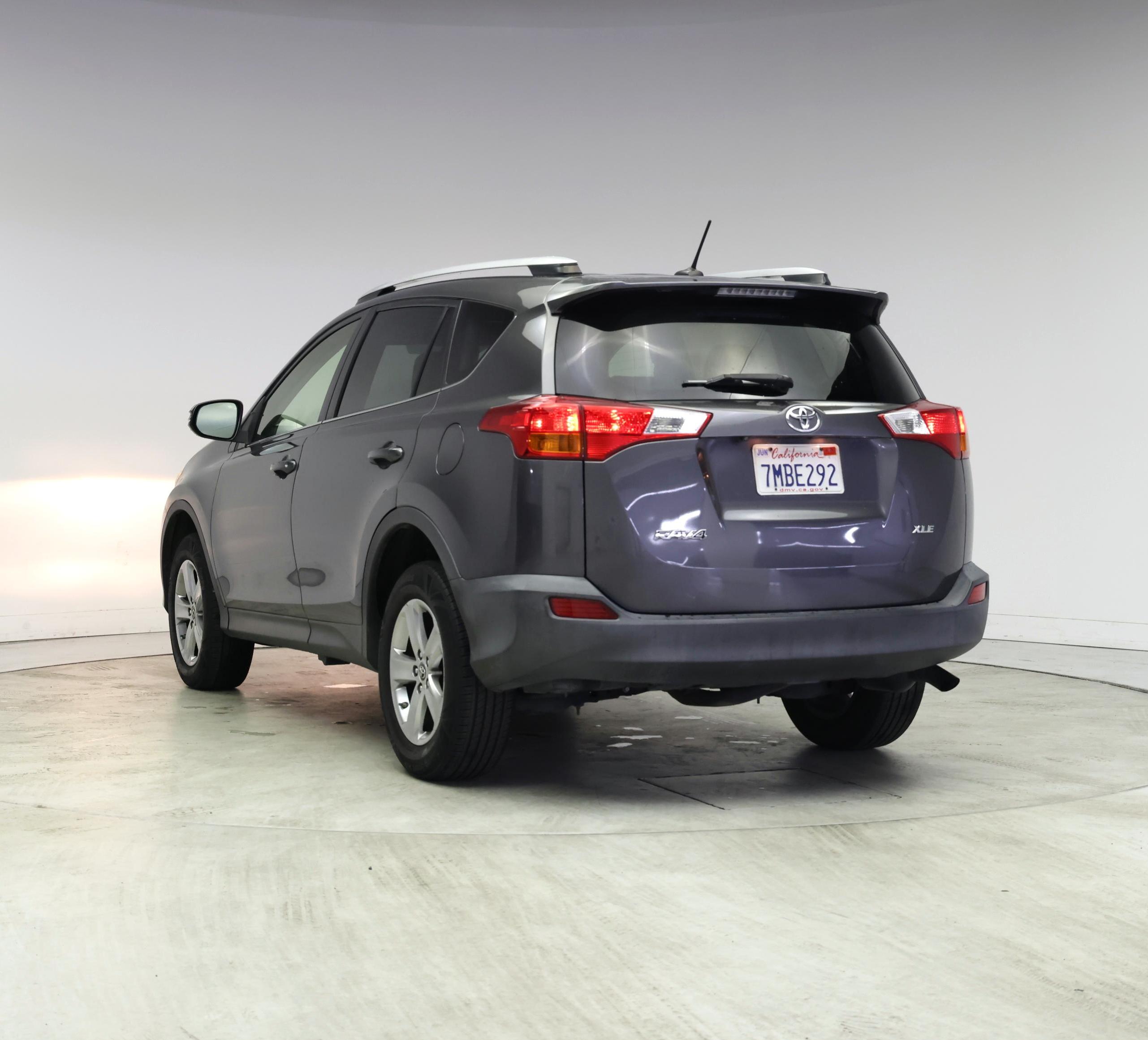 Thumbnail: 2015 Toyota RAV4 - 2