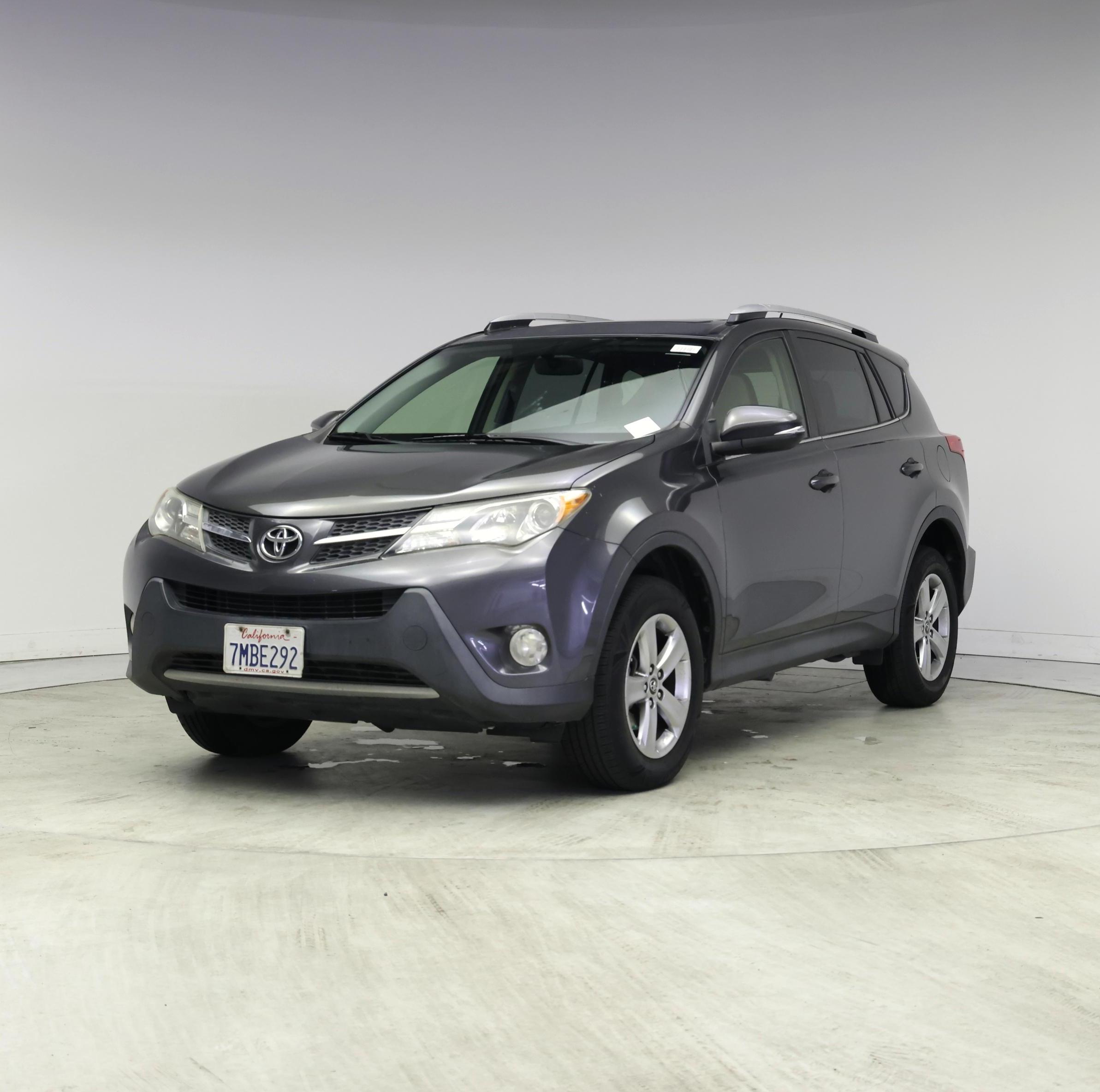 Thumbnail: 2015 Toyota RAV4 - 4