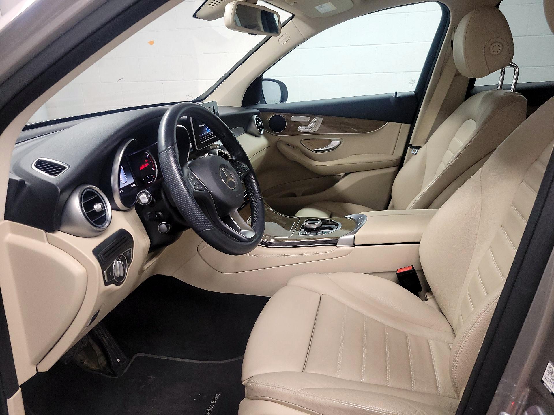 Thumbnail: 2019 Mercedes-Benz GLC - 11