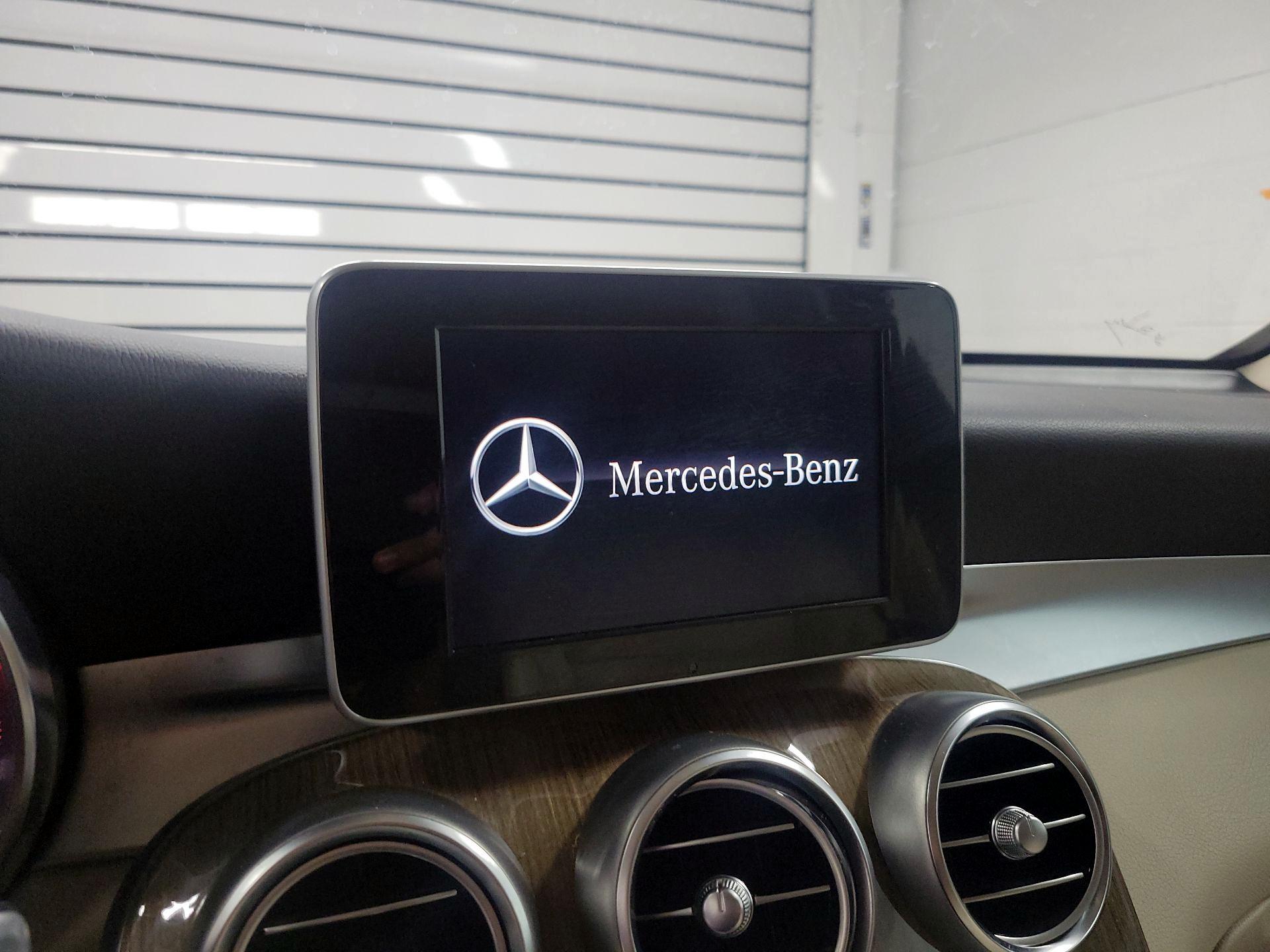 Thumbnail: 2019 Mercedes-Benz GLC - 15