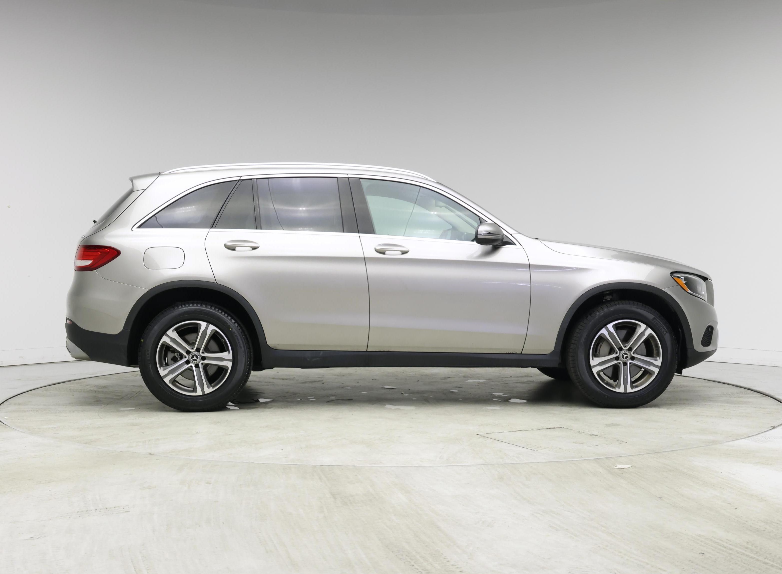 Thumbnail: 2019 Mercedes-Benz GLC - 7