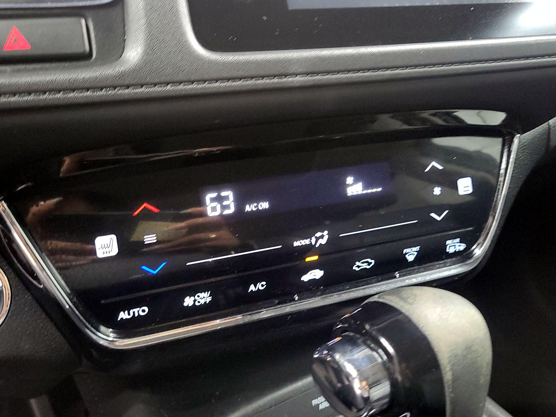 Thumbnail: 2016 Honda HR-V - 16