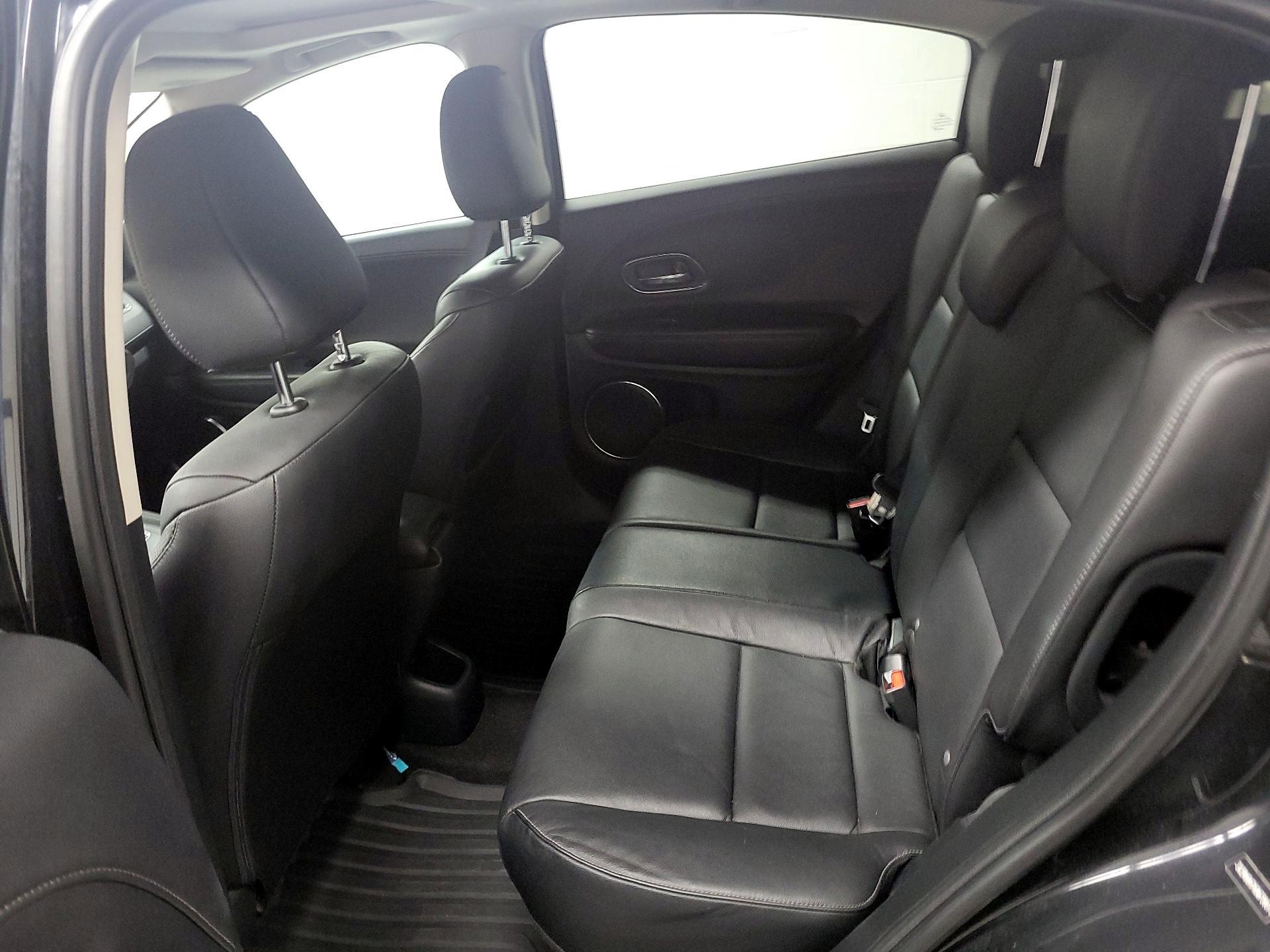 Thumbnail: 2016 Honda HR-V - 18