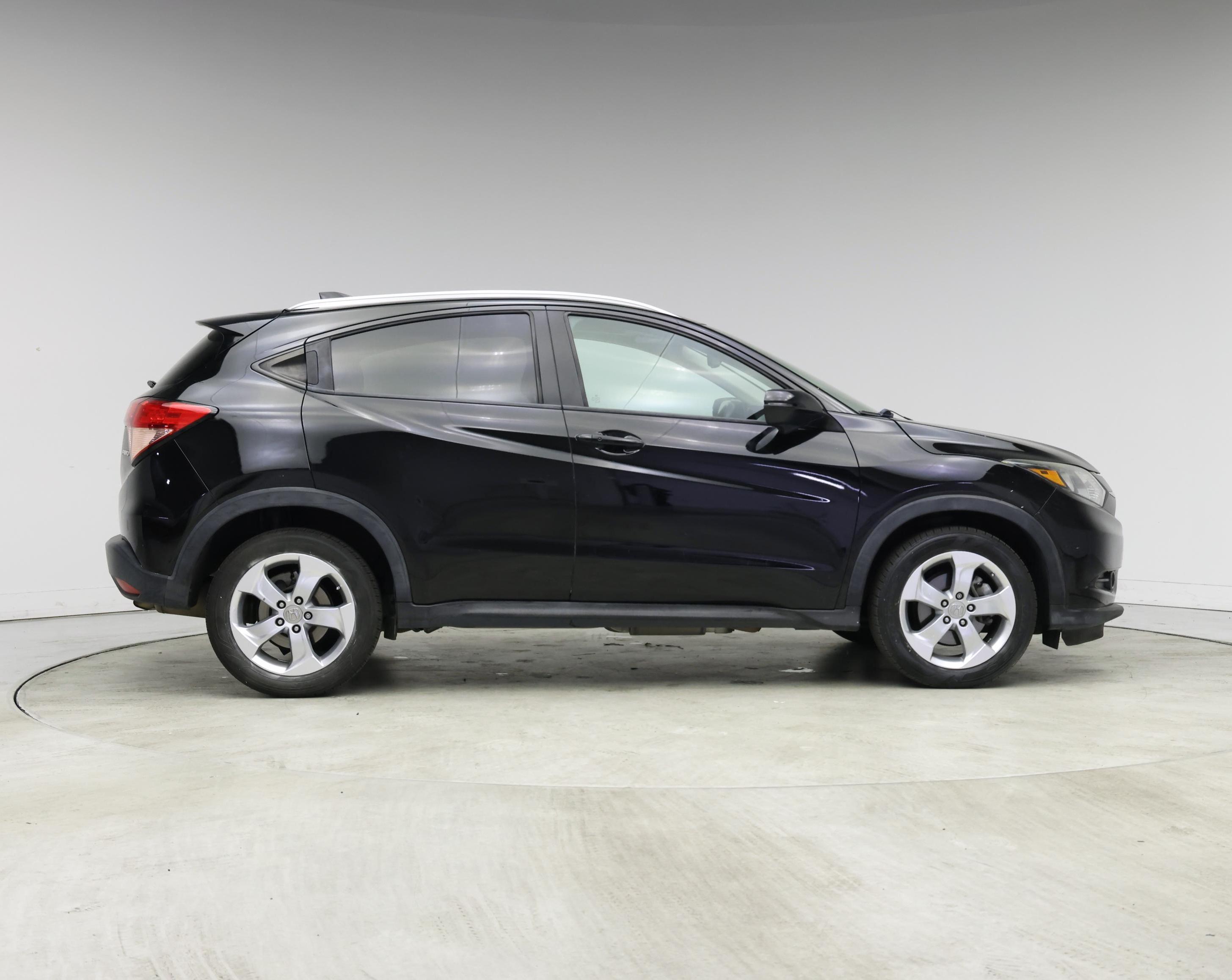 Thumbnail: 2016 Honda HR-V - 7