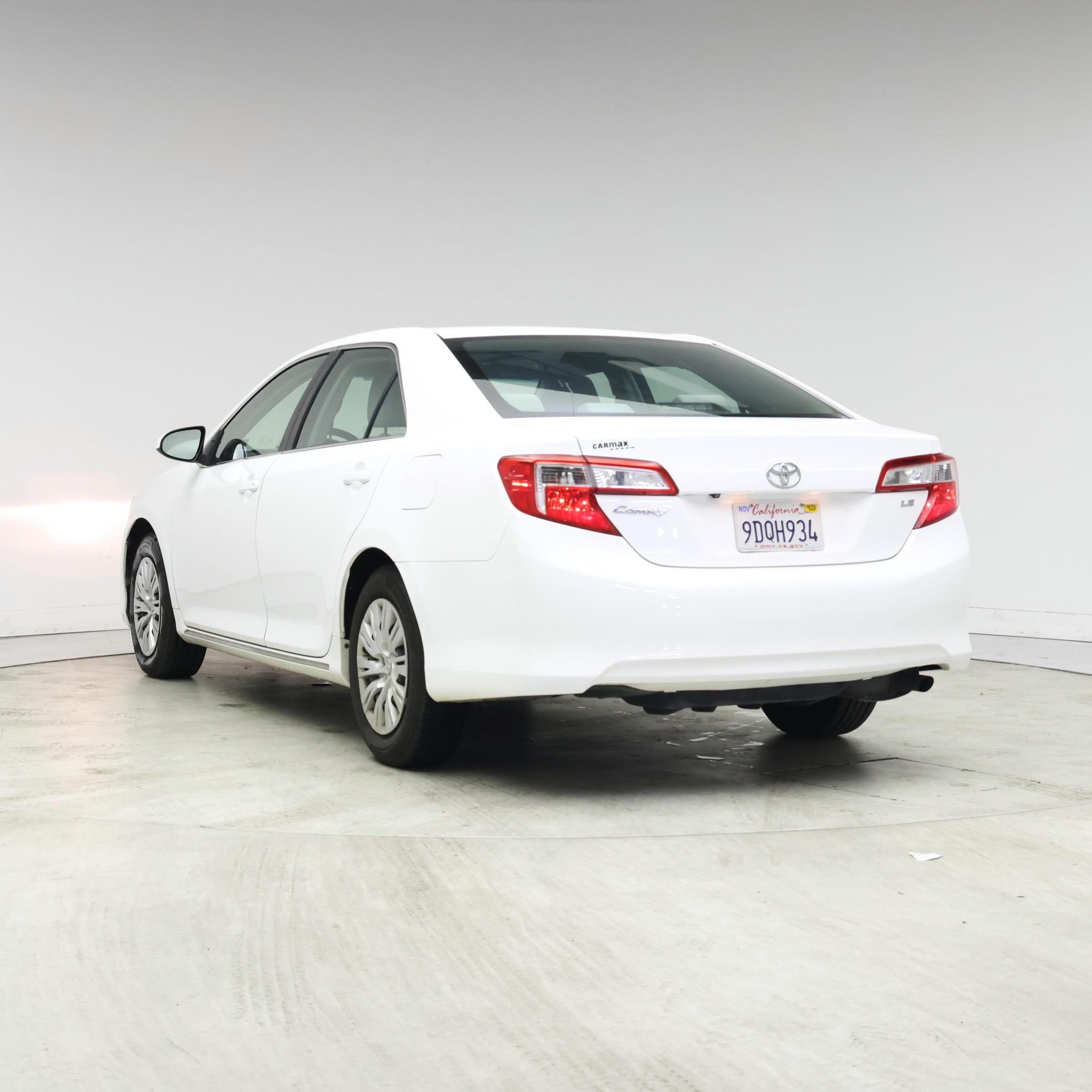 Thumbnail: 2014 Toyota Camry - 2
