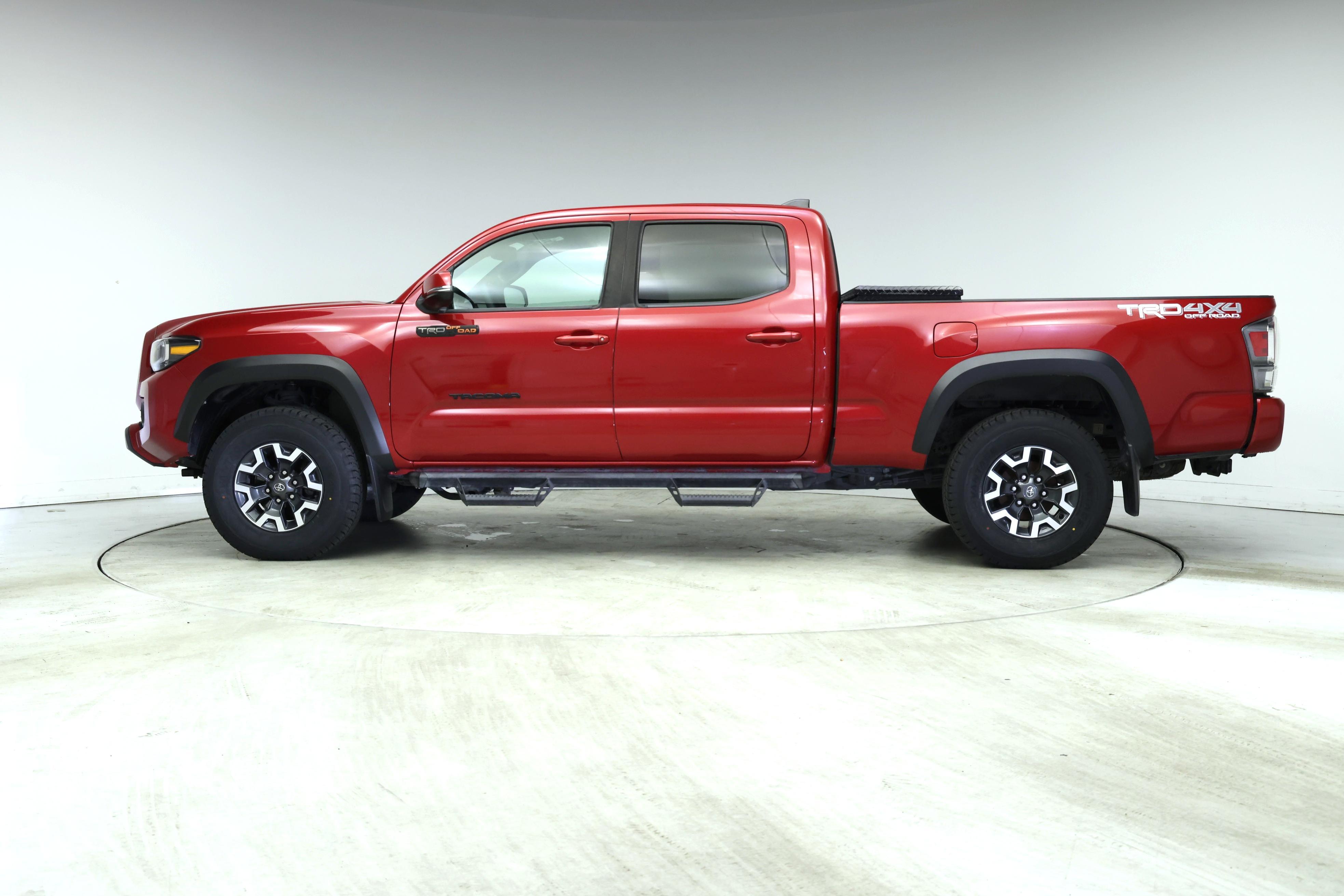 Thumbnail: 2022 Toyota Tacoma - 3