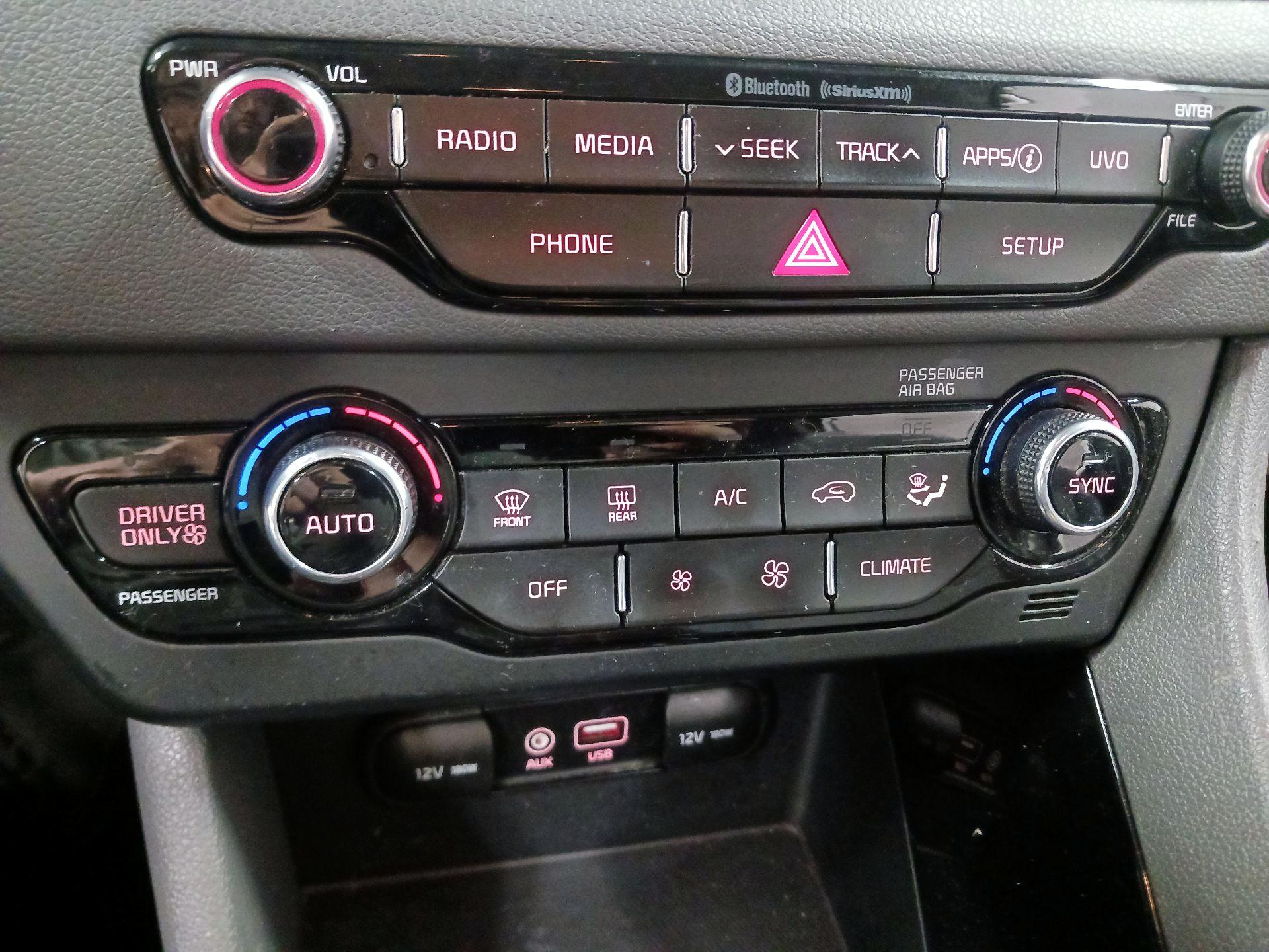 Thumbnail: 2019 Kia Niro - 14