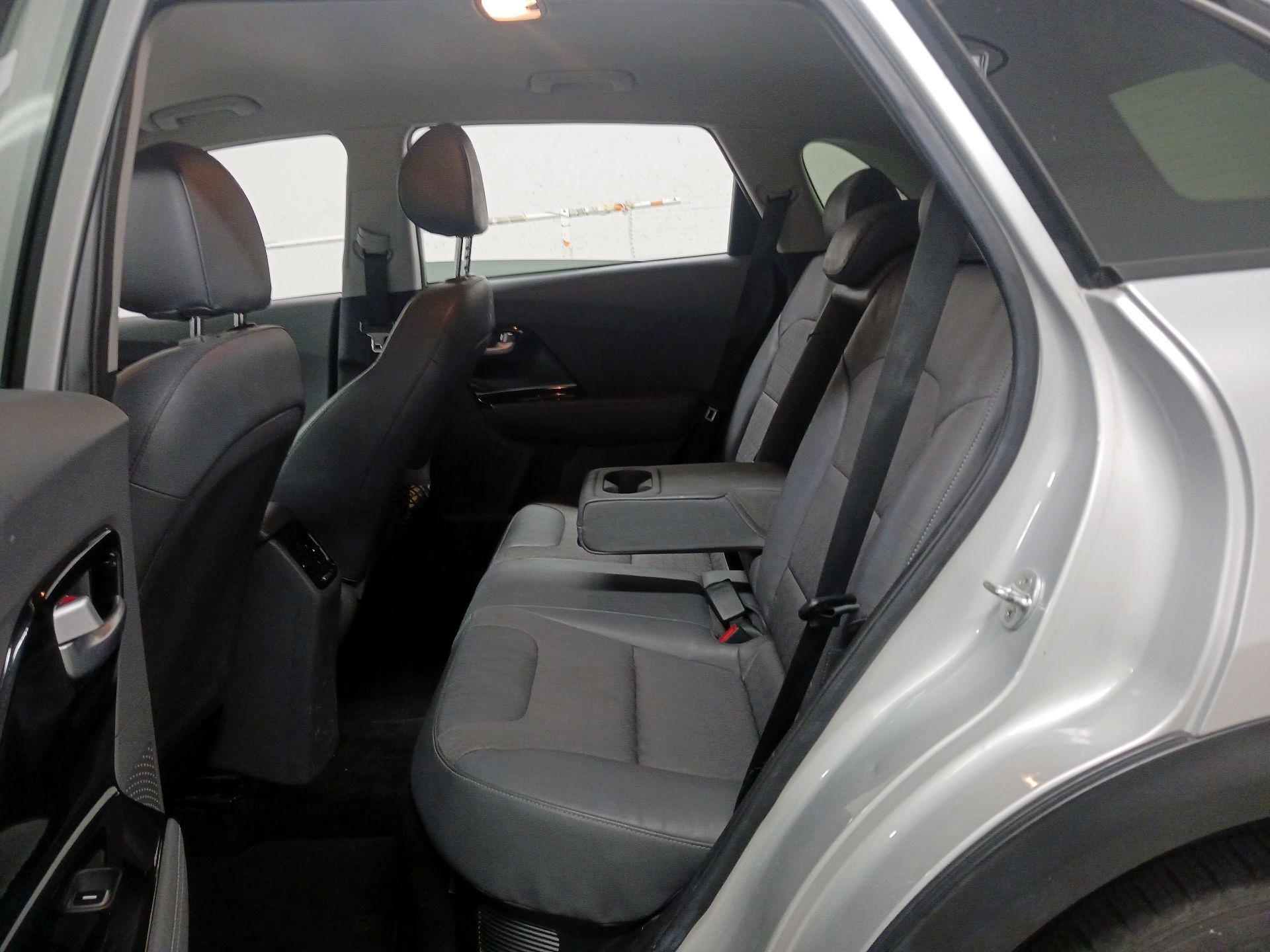 Thumbnail: 2019 Kia Niro - 17