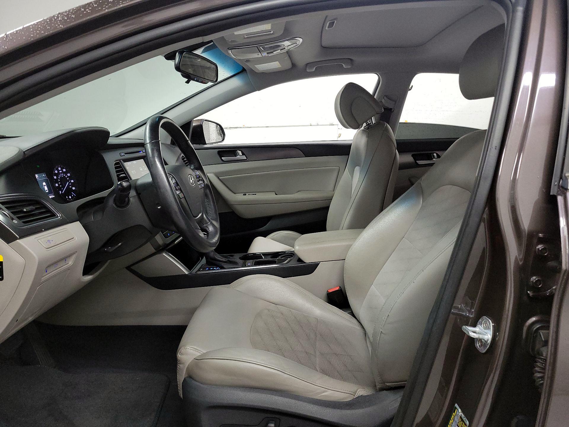 Thumbnail: 2017 Hyundai Sonata - 11
