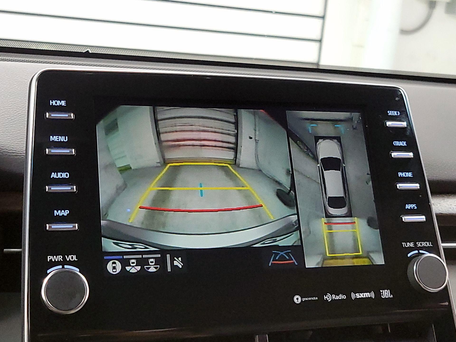 Thumbnail: 2019 Toyota Avalon - 13