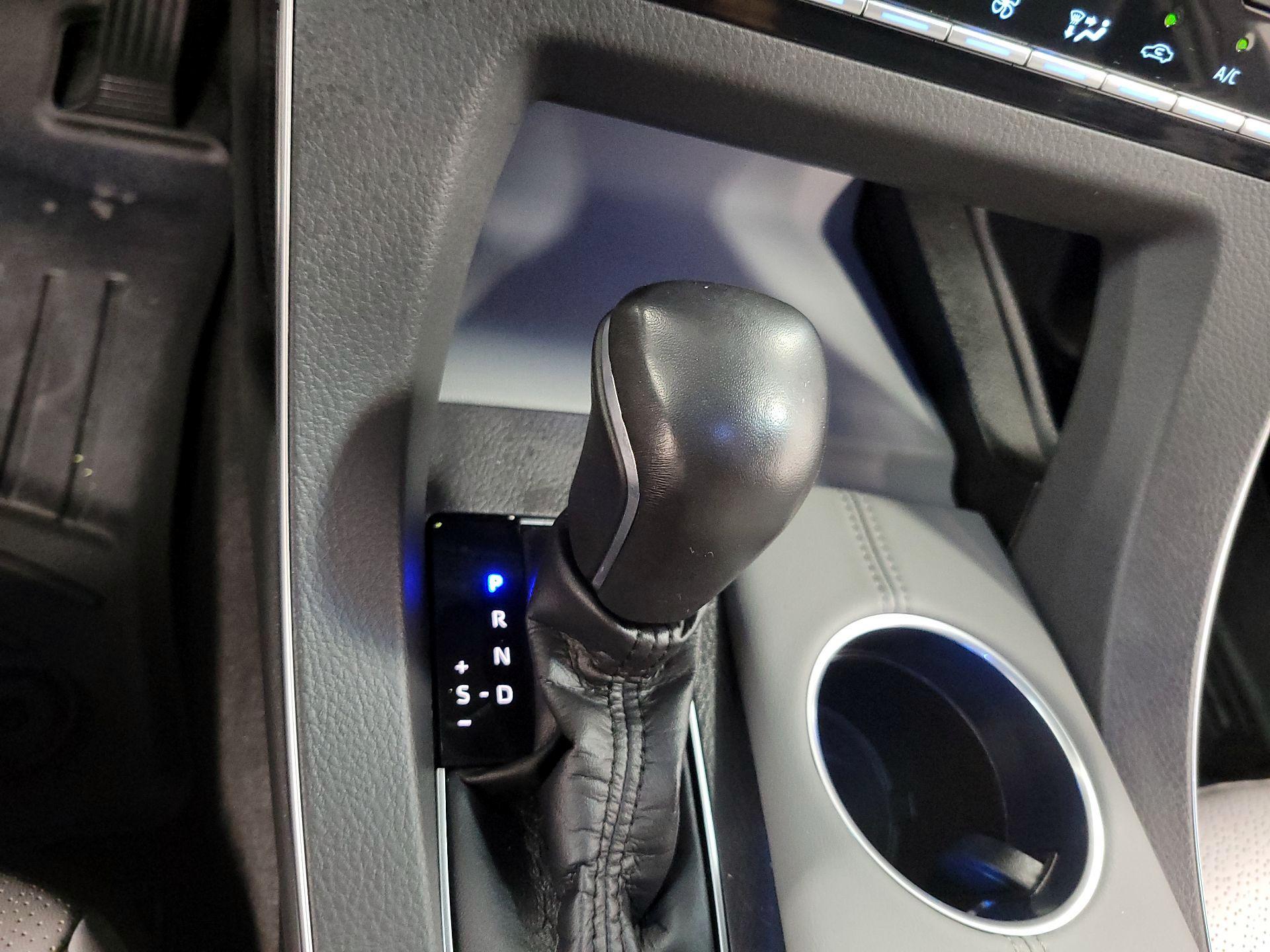 Thumbnail: 2019 Toyota Avalon - 16
