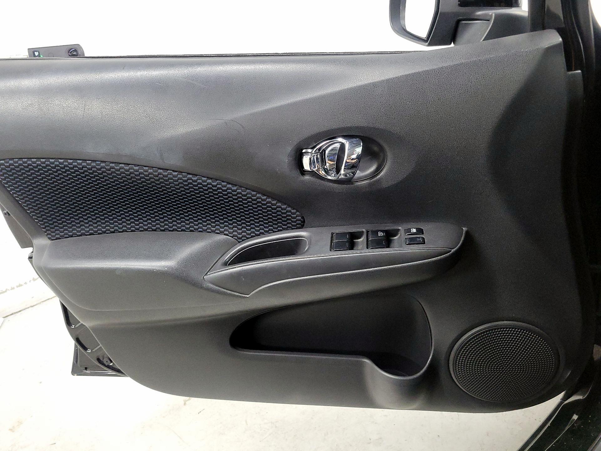 Thumbnail: 2014 Nissan Versa Note - 12