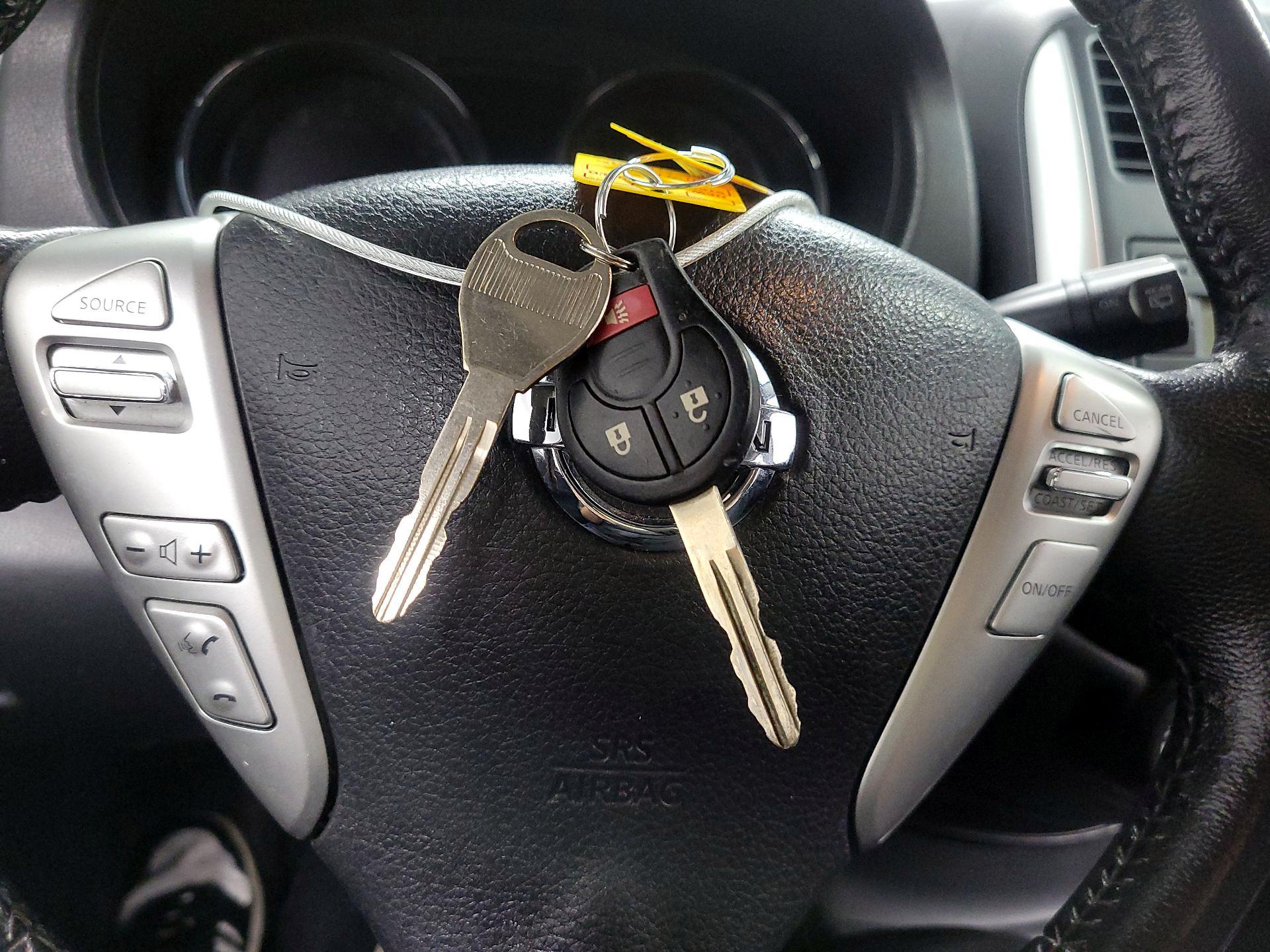 Thumbnail: 2014 Nissan Versa Note - 19