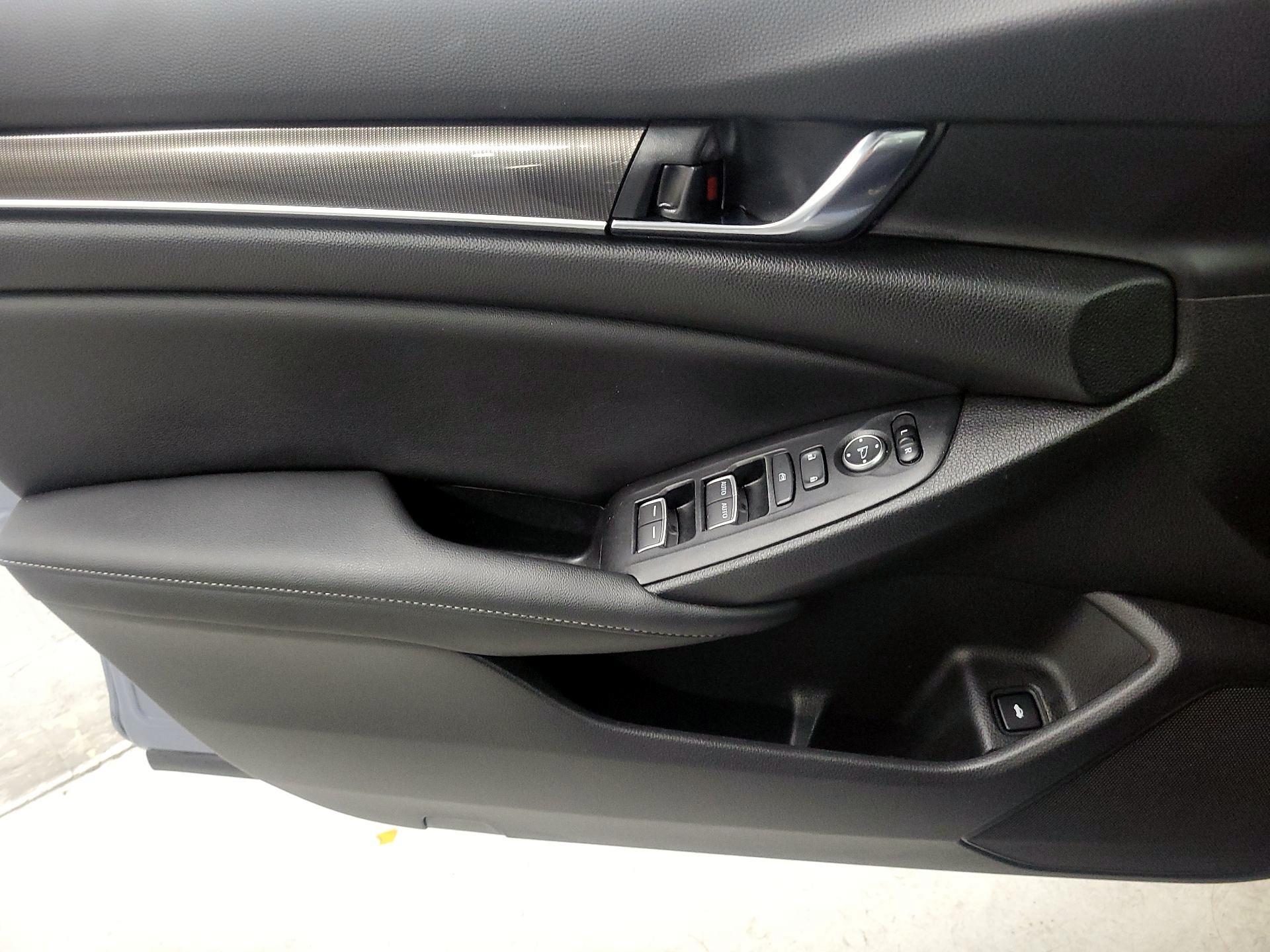 Thumbnail: 2021 Honda Accord - 12