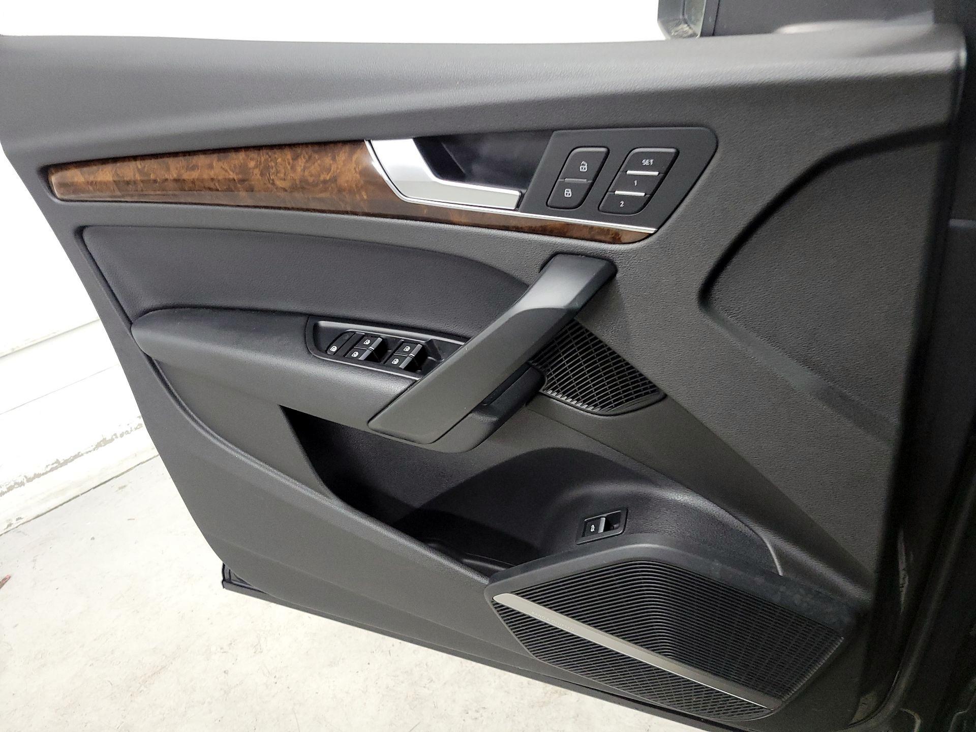 Thumbnail: 2018 Audi Q5 - 12