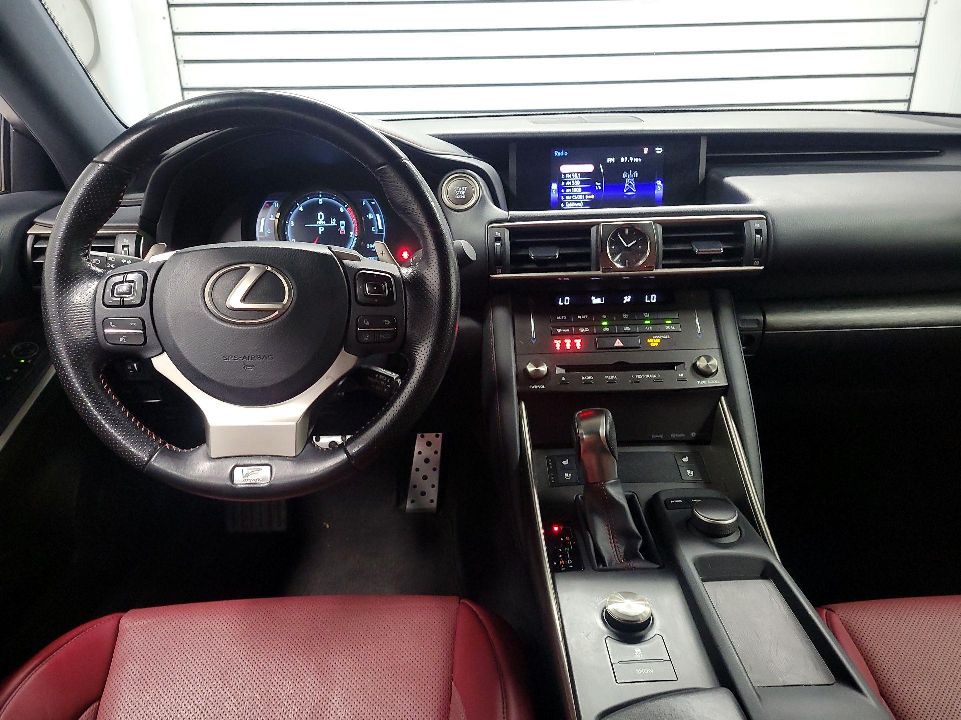 Thumbnail: 2019 Lexus IS - 9