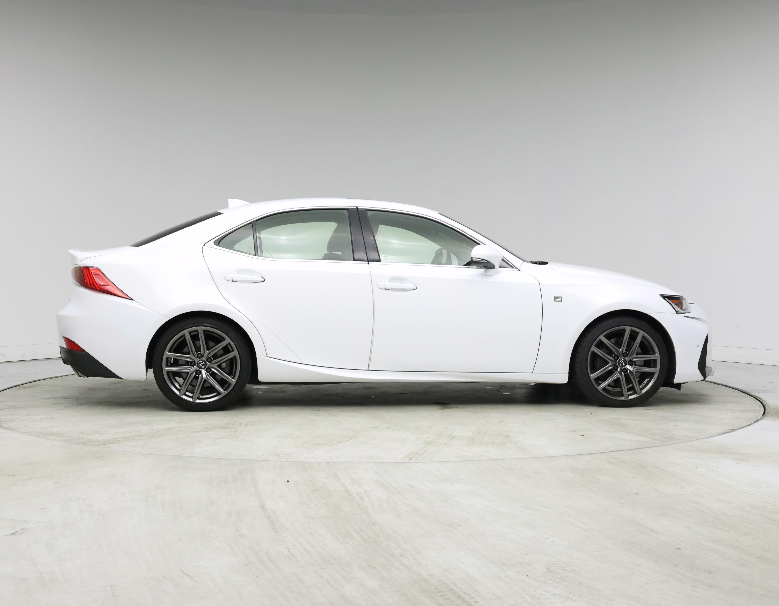 Thumbnail: 2019 Lexus IS - 7