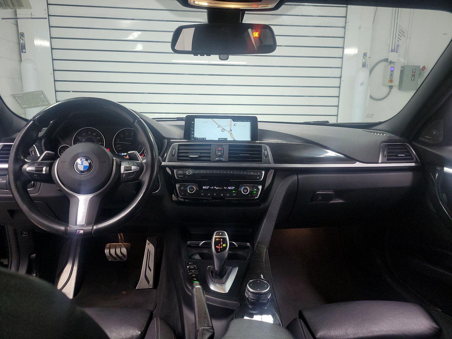 Thumbnail: 2017 BMW 3 Series - 9