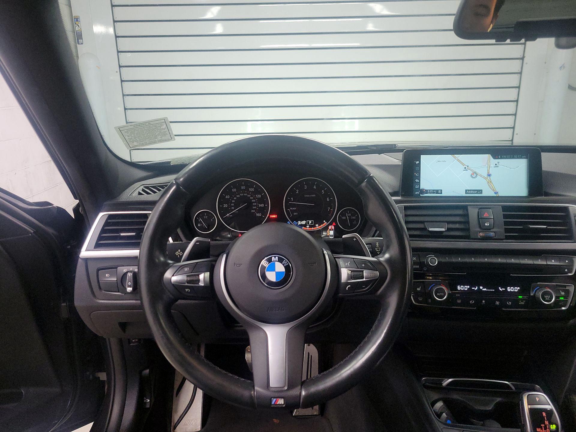 Thumbnail: 2017 BMW 3 Series - 10