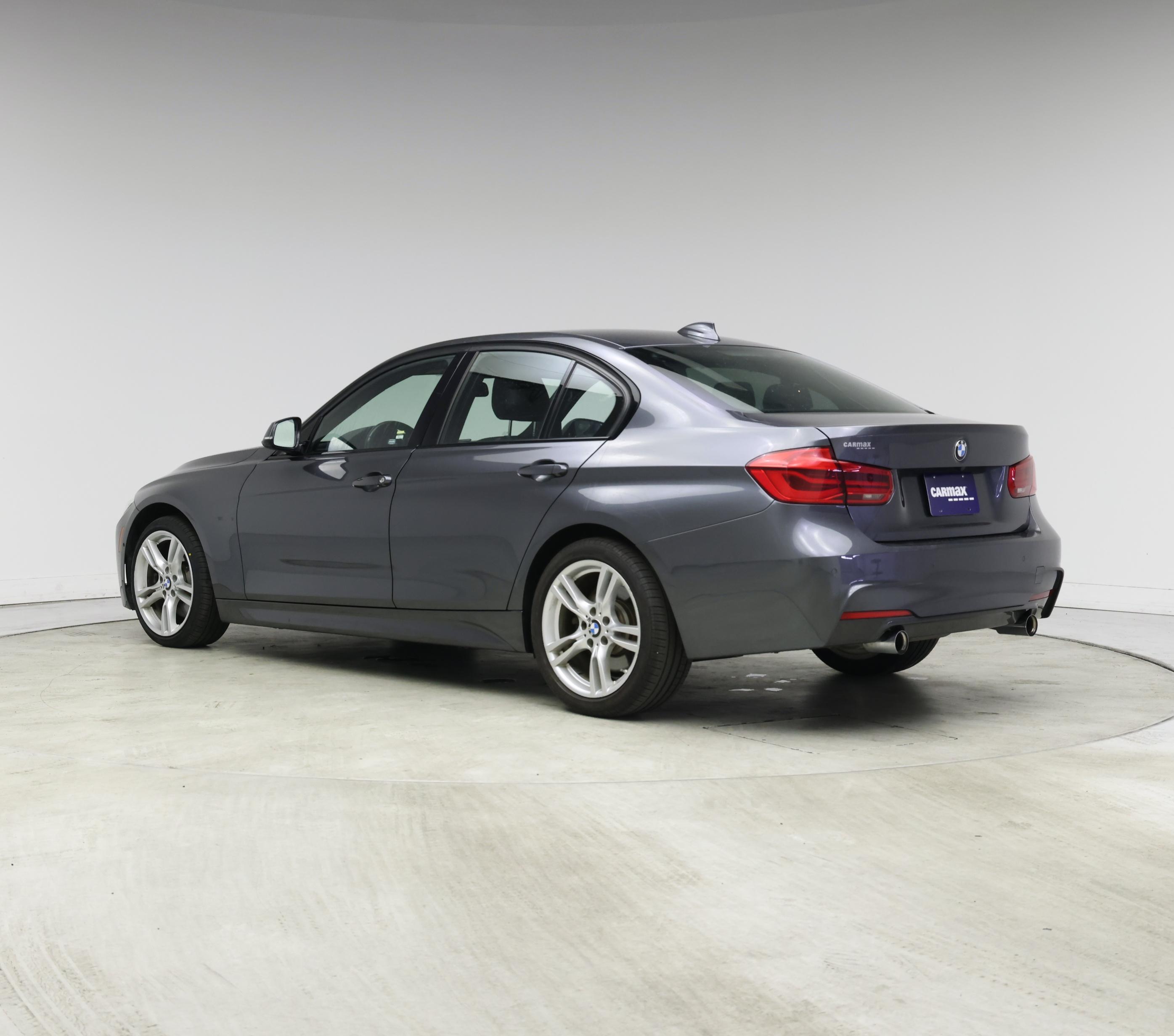 Thumbnail: 2017 BMW 3 Series - 2