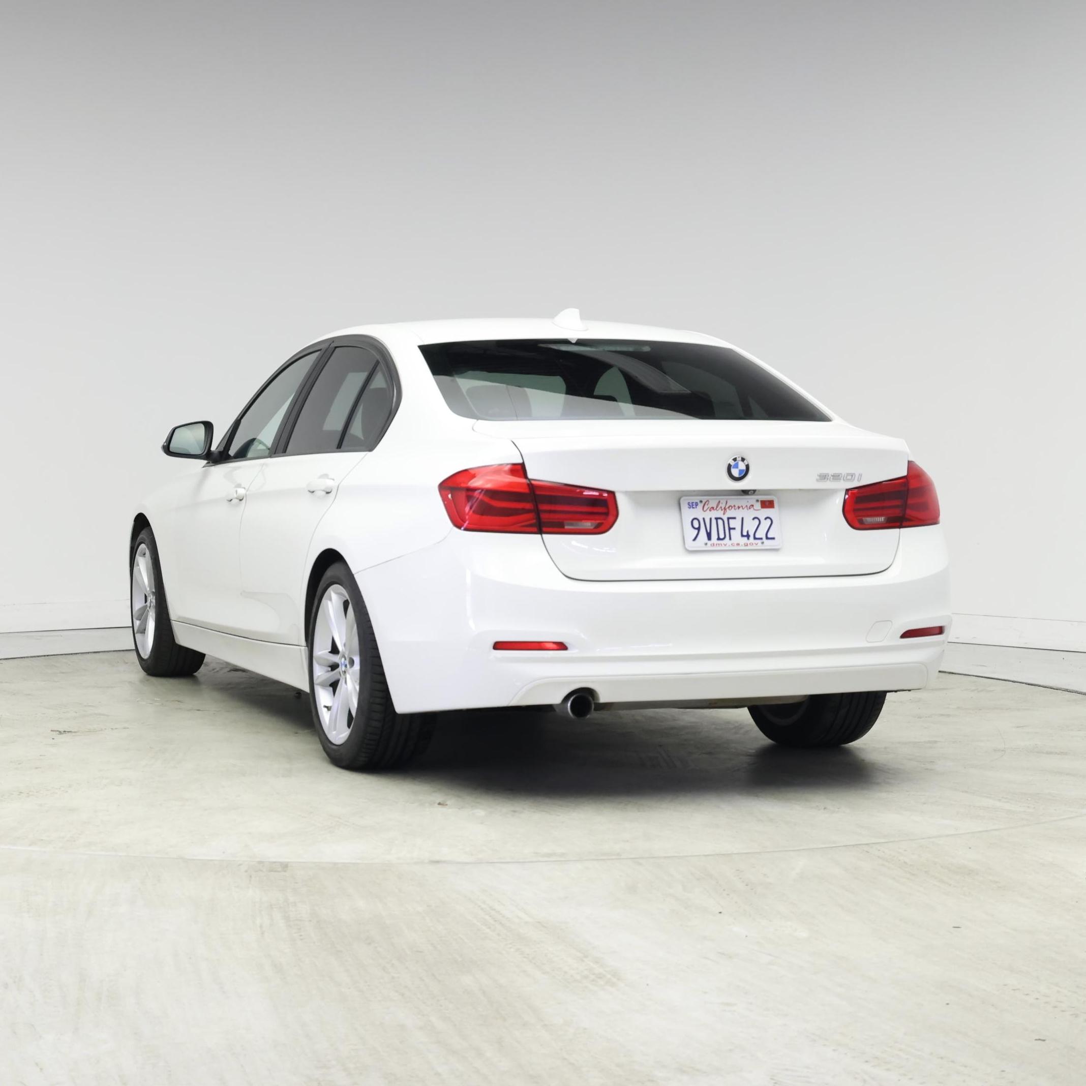 Thumbnail: 2018 BMW 3 Series - 2