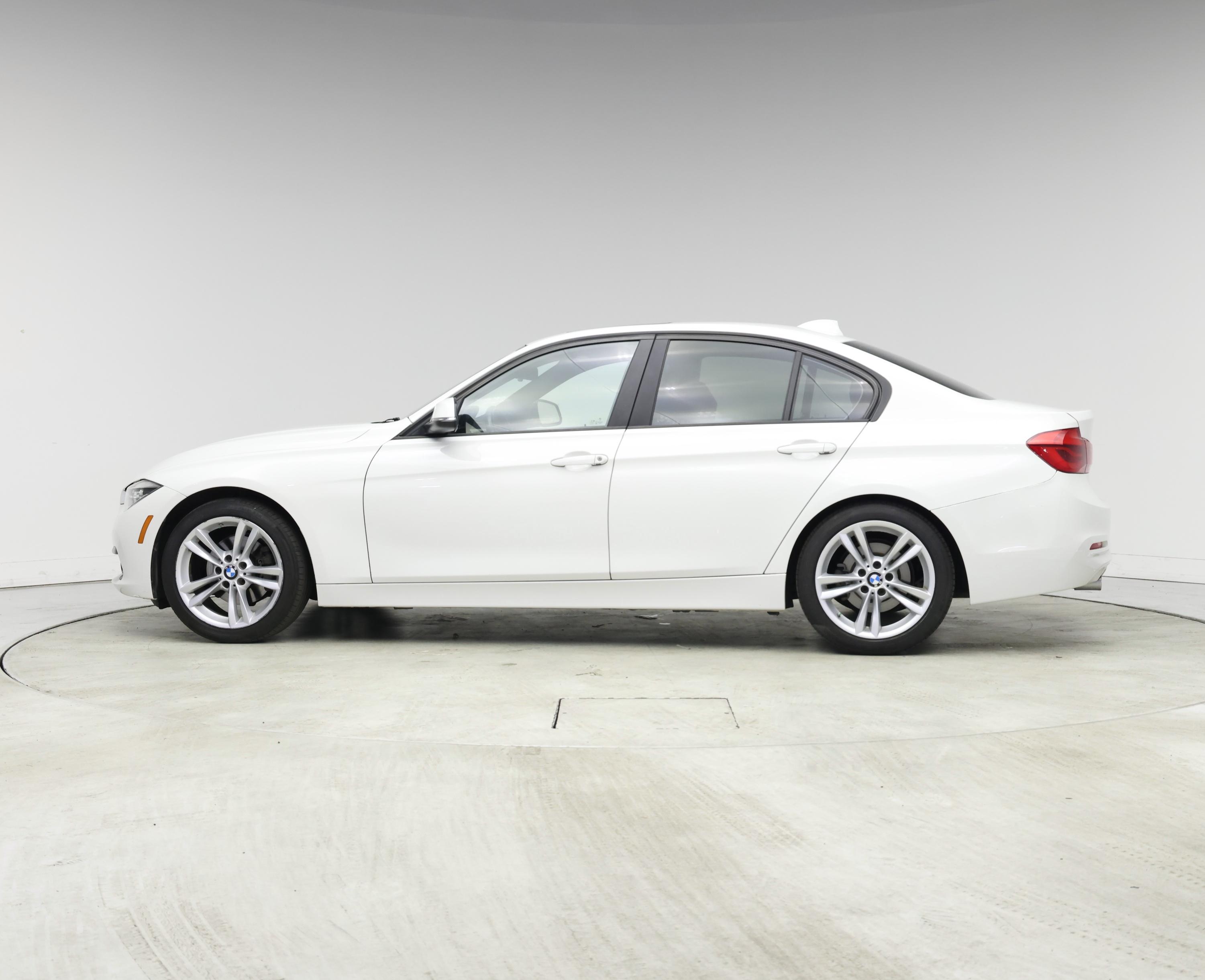 Thumbnail: 2018 BMW 3 Series - 3