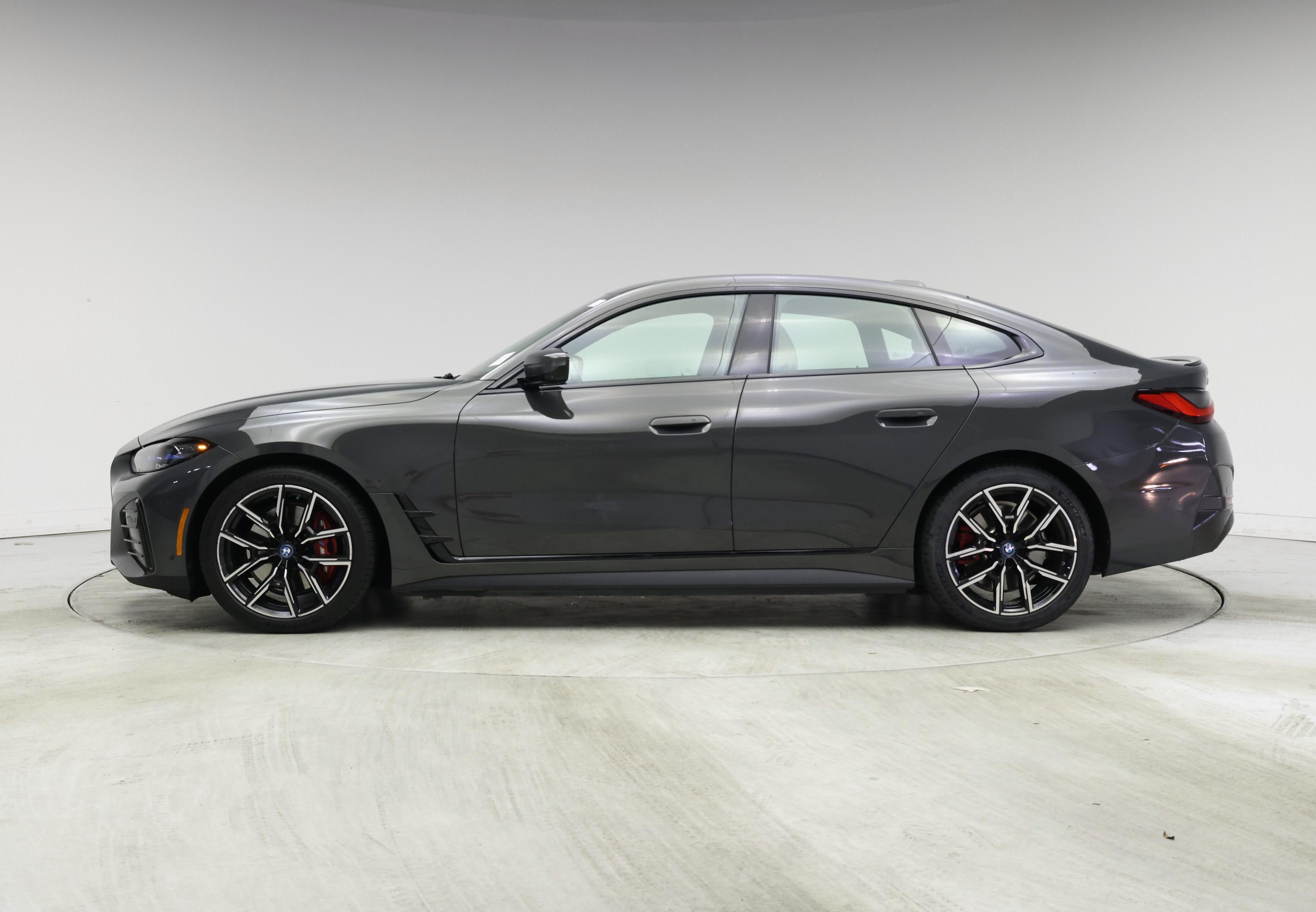 Thumbnail: 2022 BMW i4 - 3
