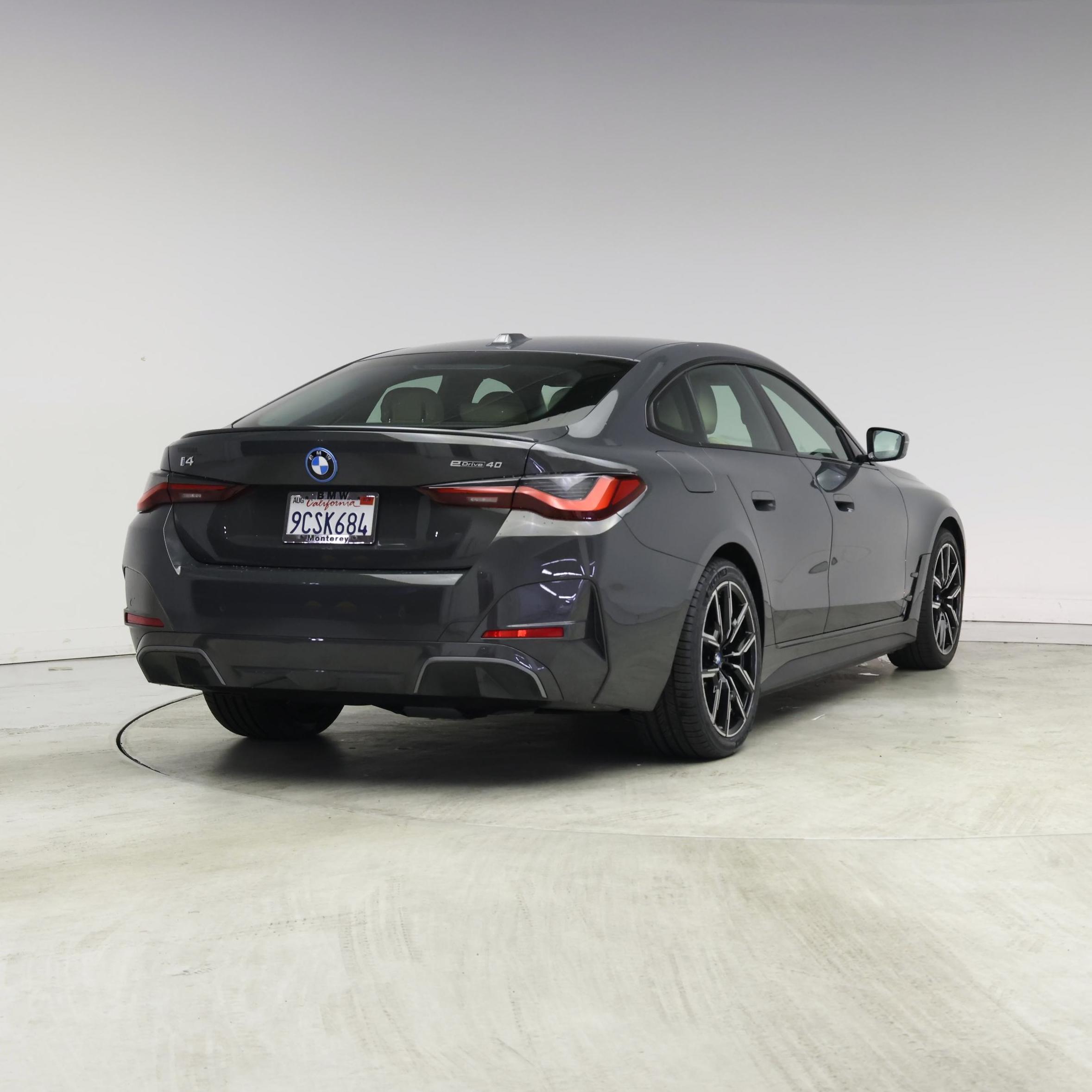 Thumbnail: 2022 BMW i4 - 8