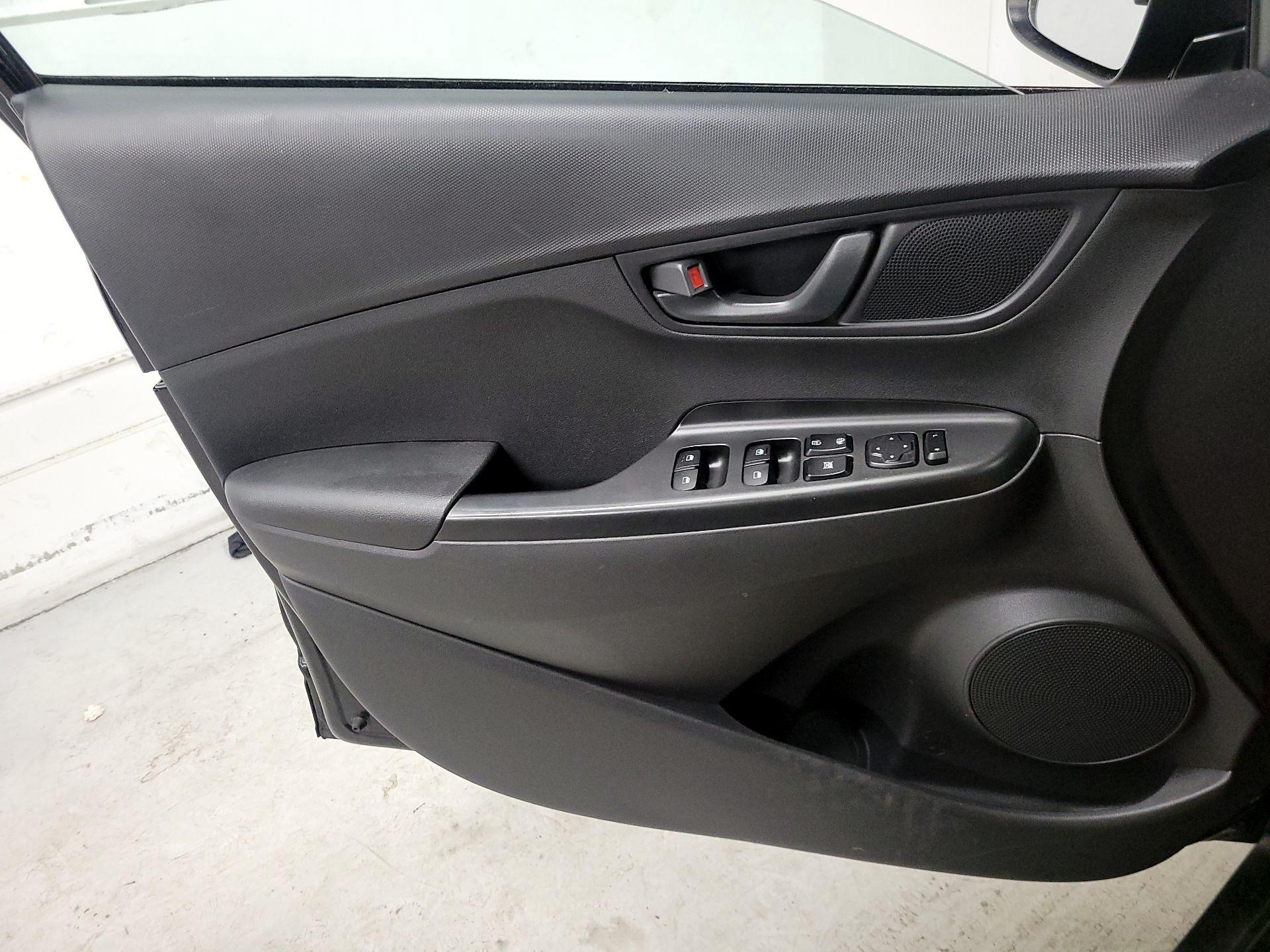 Thumbnail: 2023 Hyundai Kona - 12