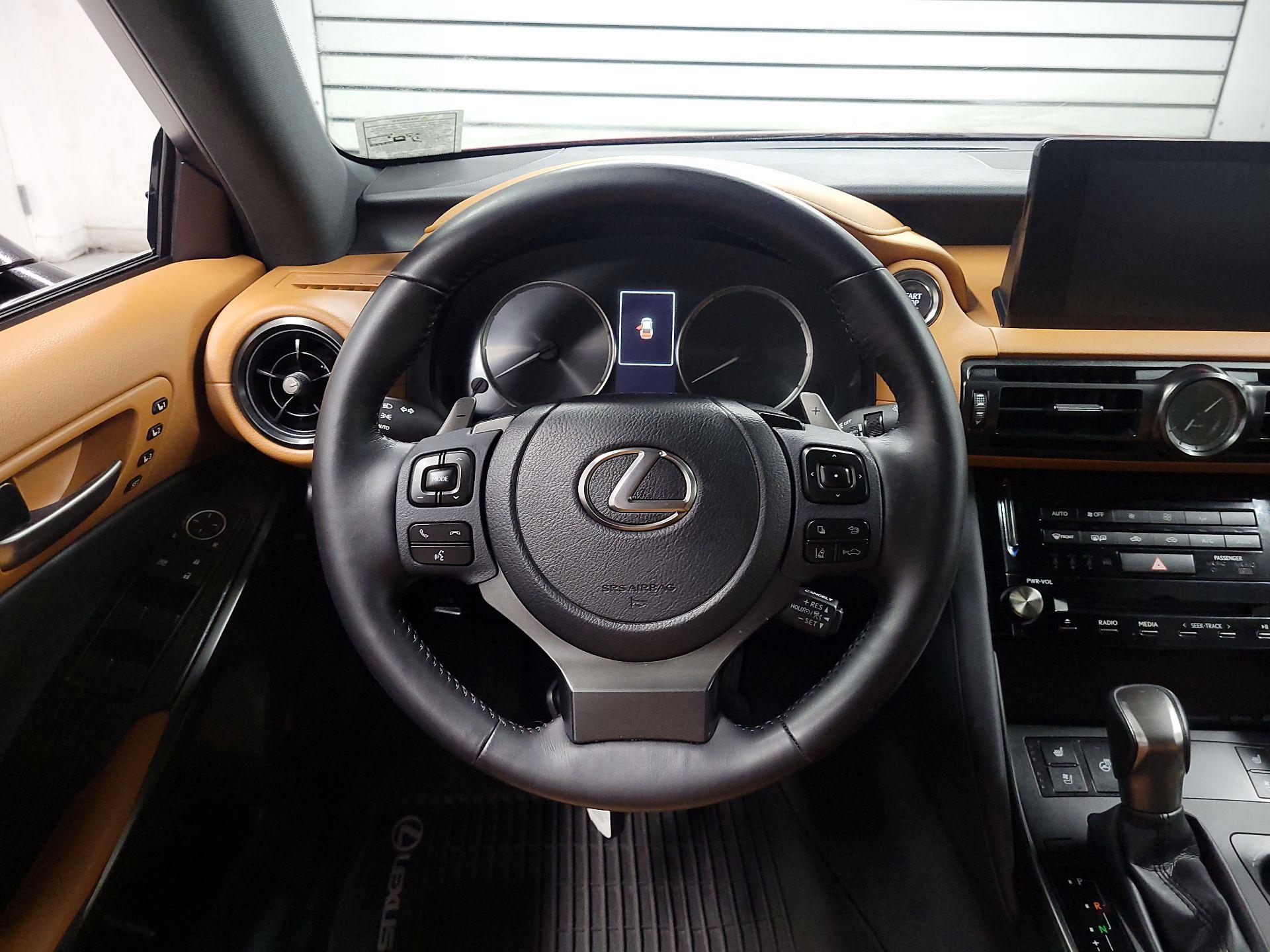 Thumbnail: 2023 Lexus IS - 10