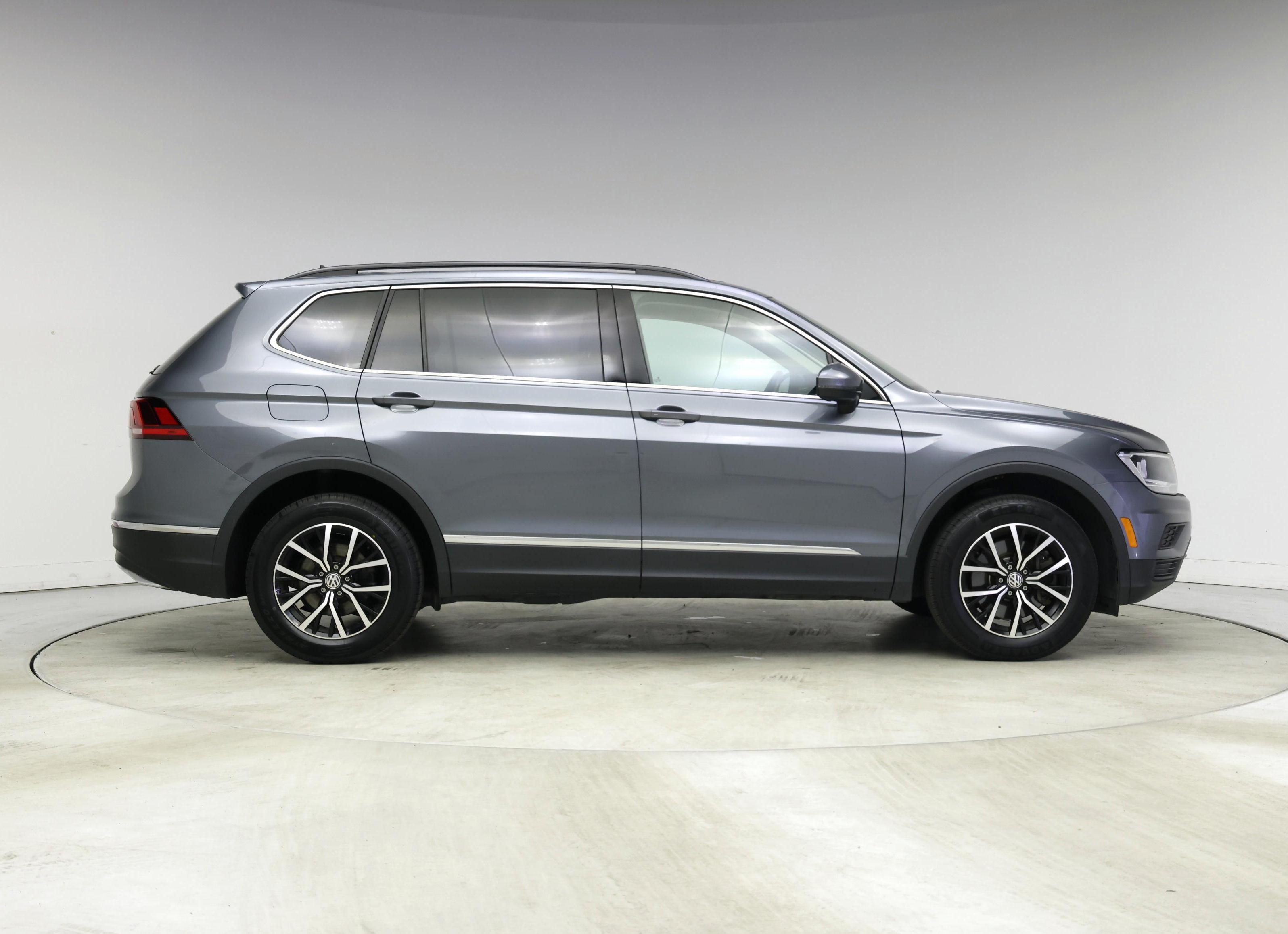 Thumbnail: 2021 Volkswagen Tiguan - 7