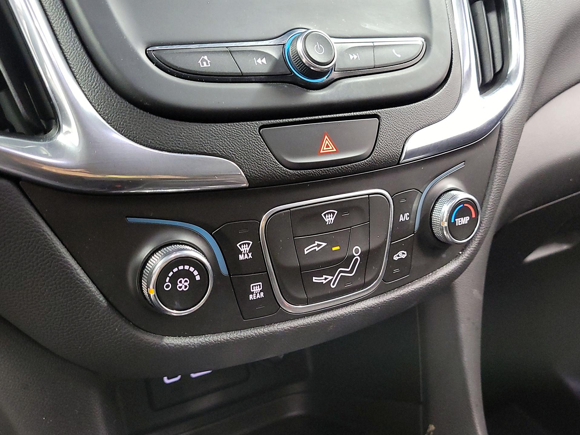 Thumbnail: 2020 Chevrolet Equinox - 16
