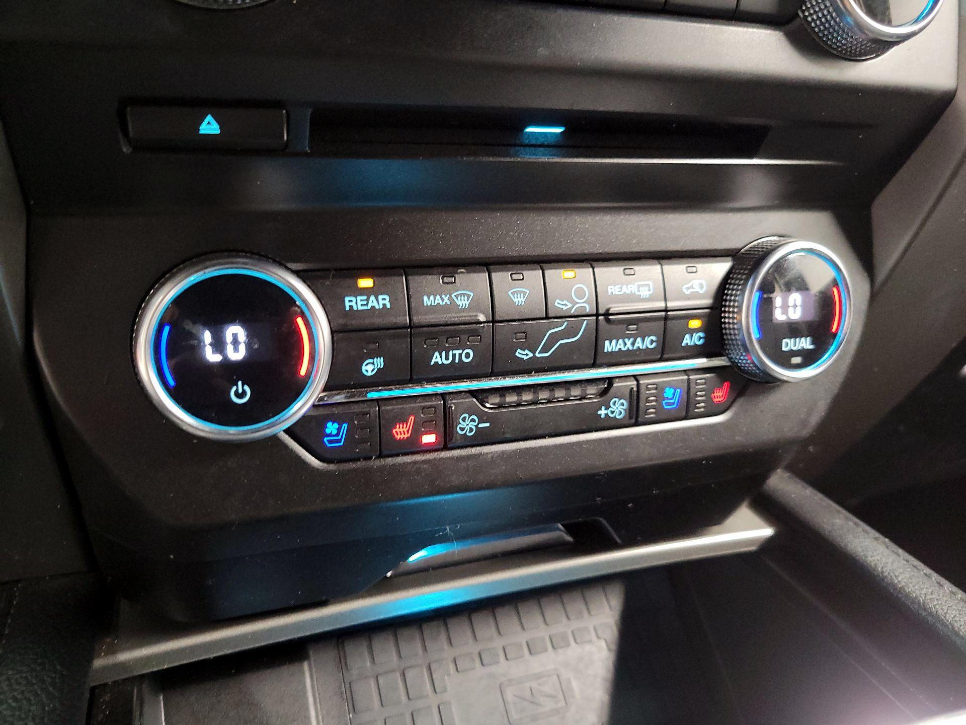 Thumbnail: 2018 Ford Expedition - 14