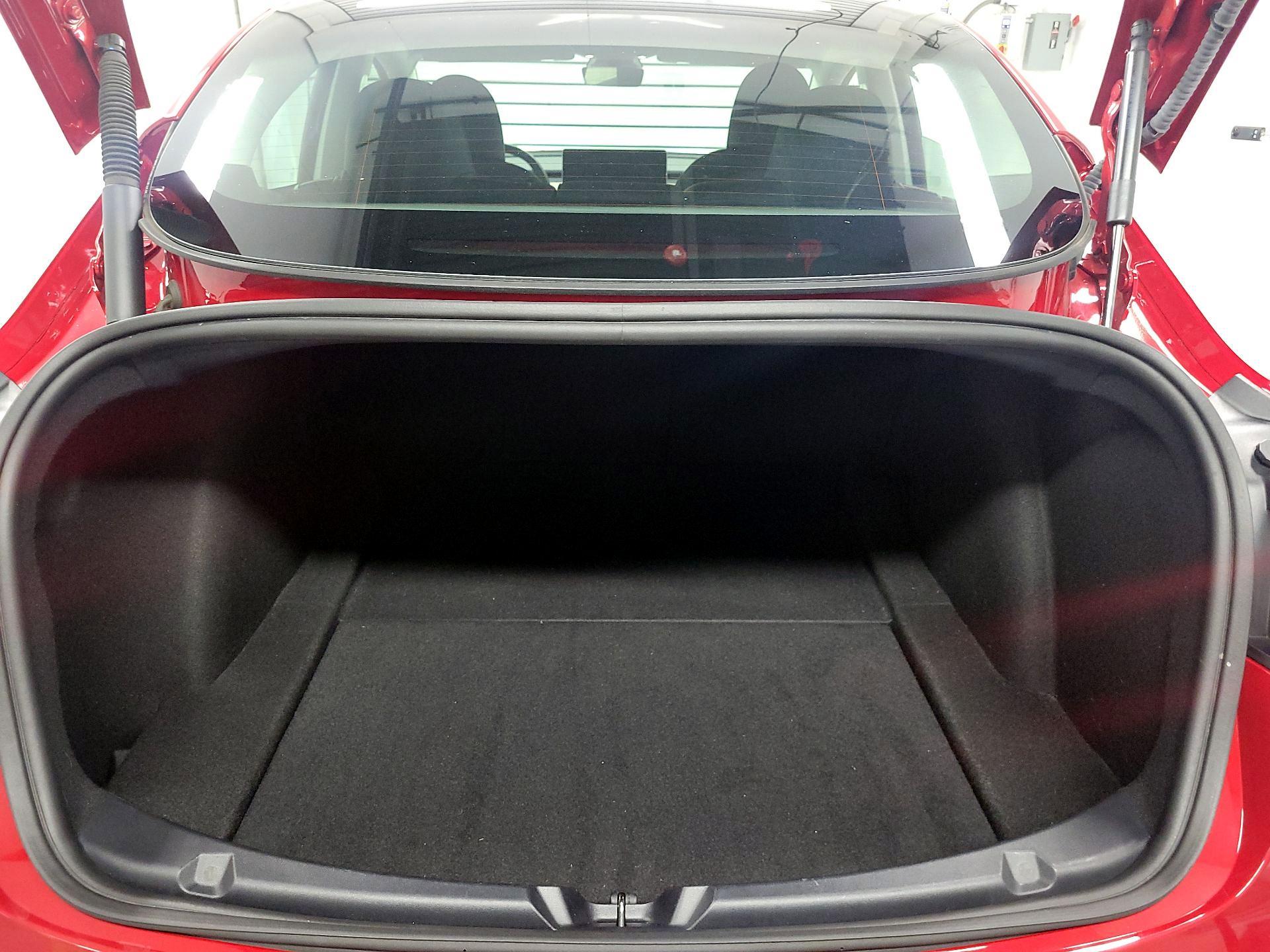 Thumbnail: 2023 Tesla Model 3 - 18
