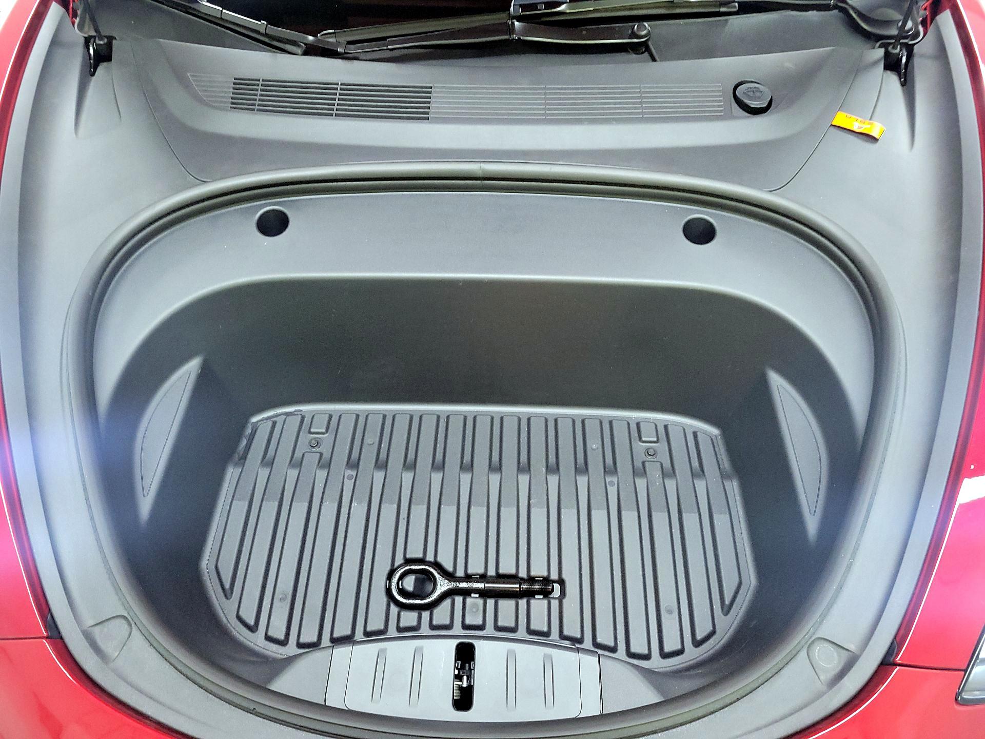 Thumbnail: 2023 Tesla Model 3 - 19