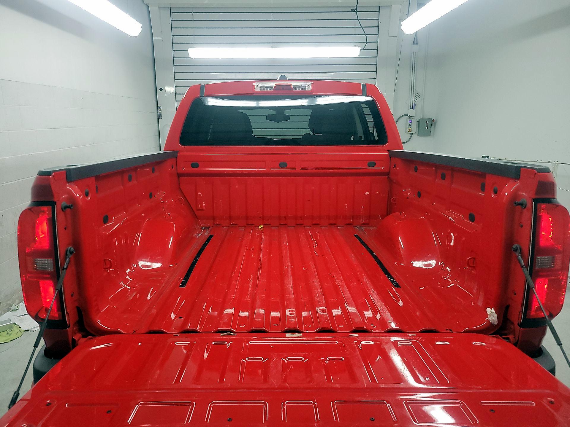 Thumbnail: 2020 Chevrolet Colorado - 18