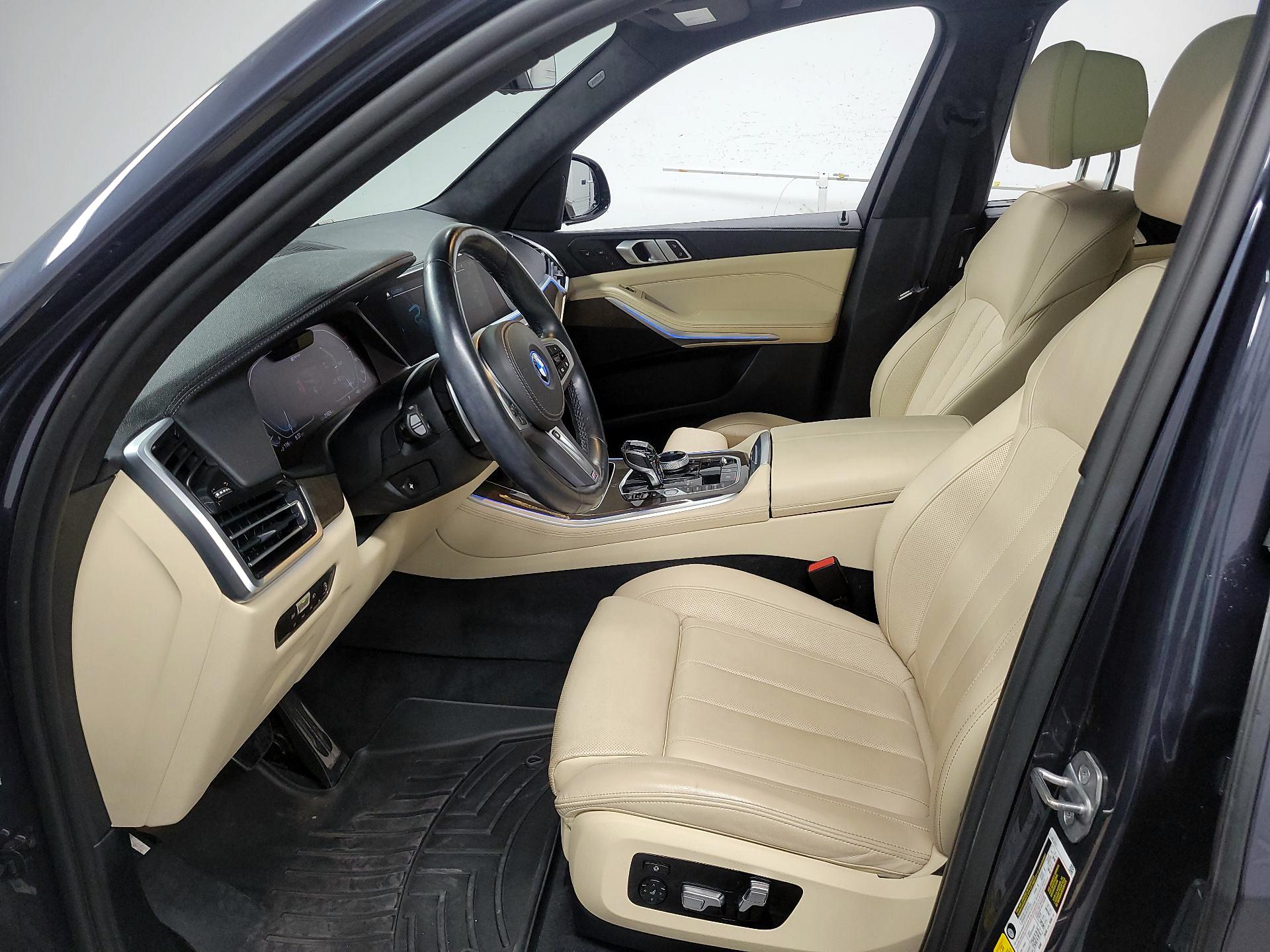 Thumbnail: 2022 BMW X5 - 11