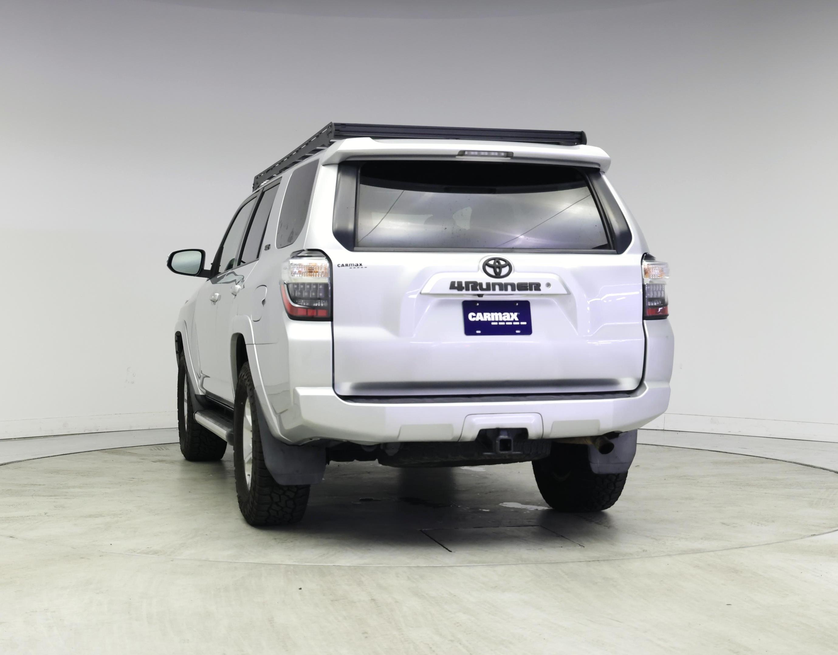 Thumbnail: 2016 Toyota 4Runner - 6