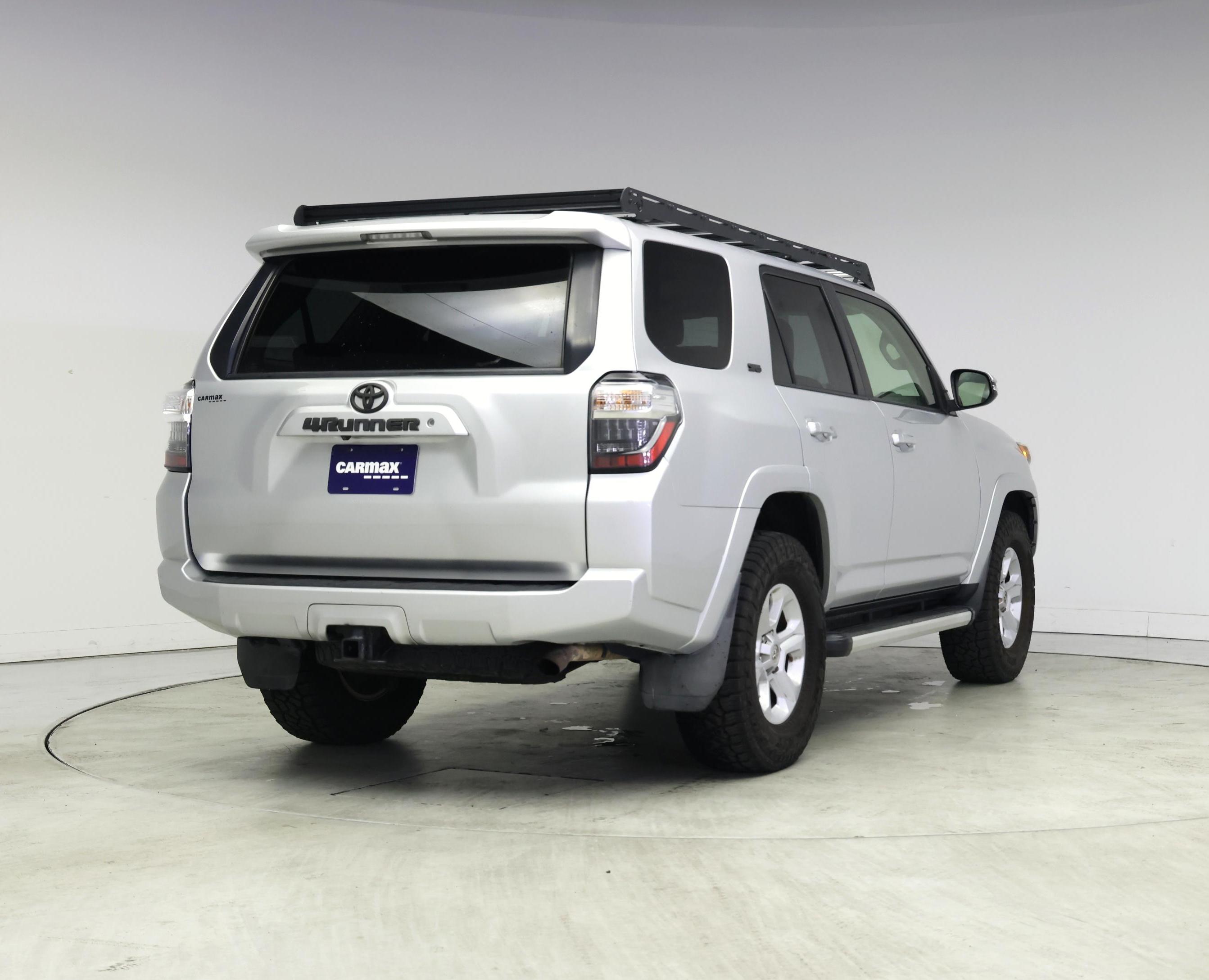 Thumbnail: 2016 Toyota 4Runner - 8