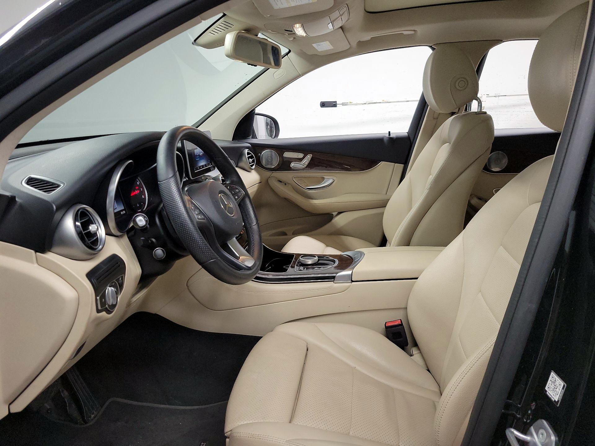 Thumbnail: 2019 Mercedes-Benz GLC - 11