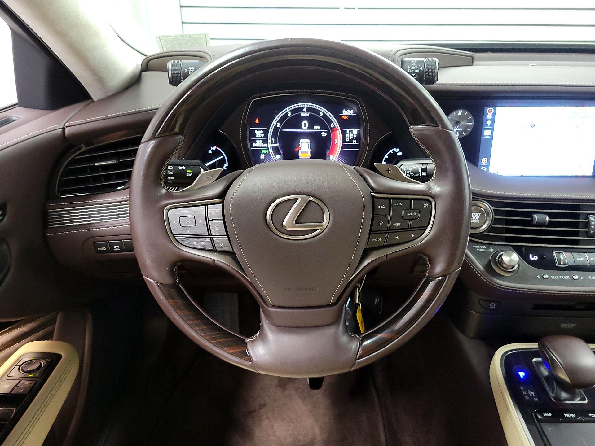 Thumbnail: 2018 Lexus LS - 10