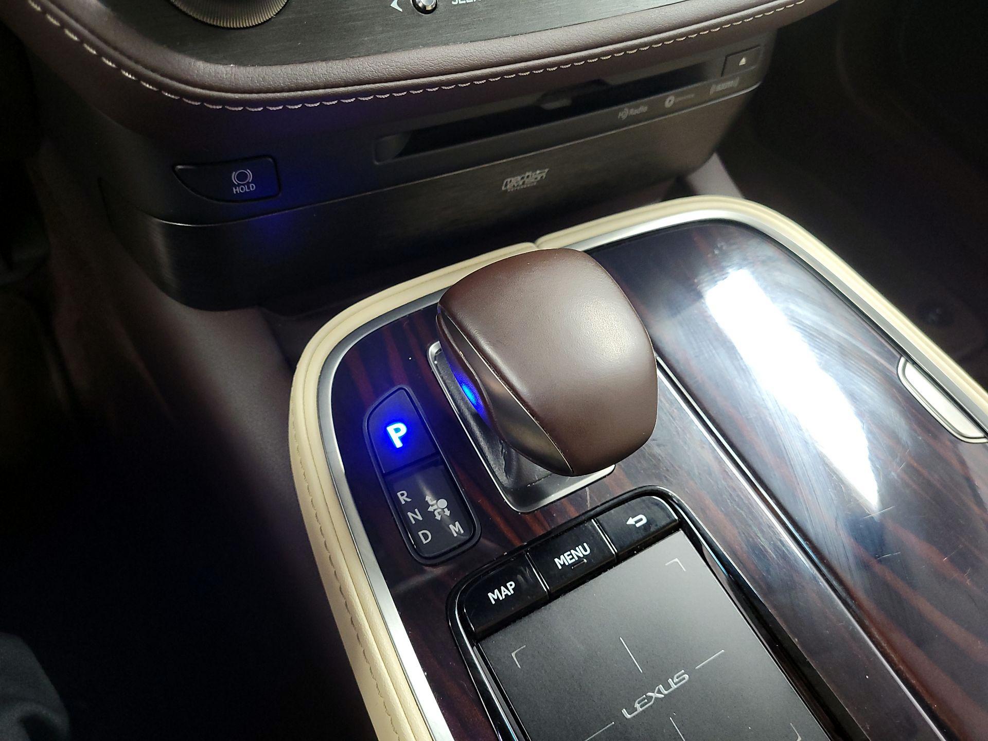 Thumbnail: 2018 Lexus LS - 16
